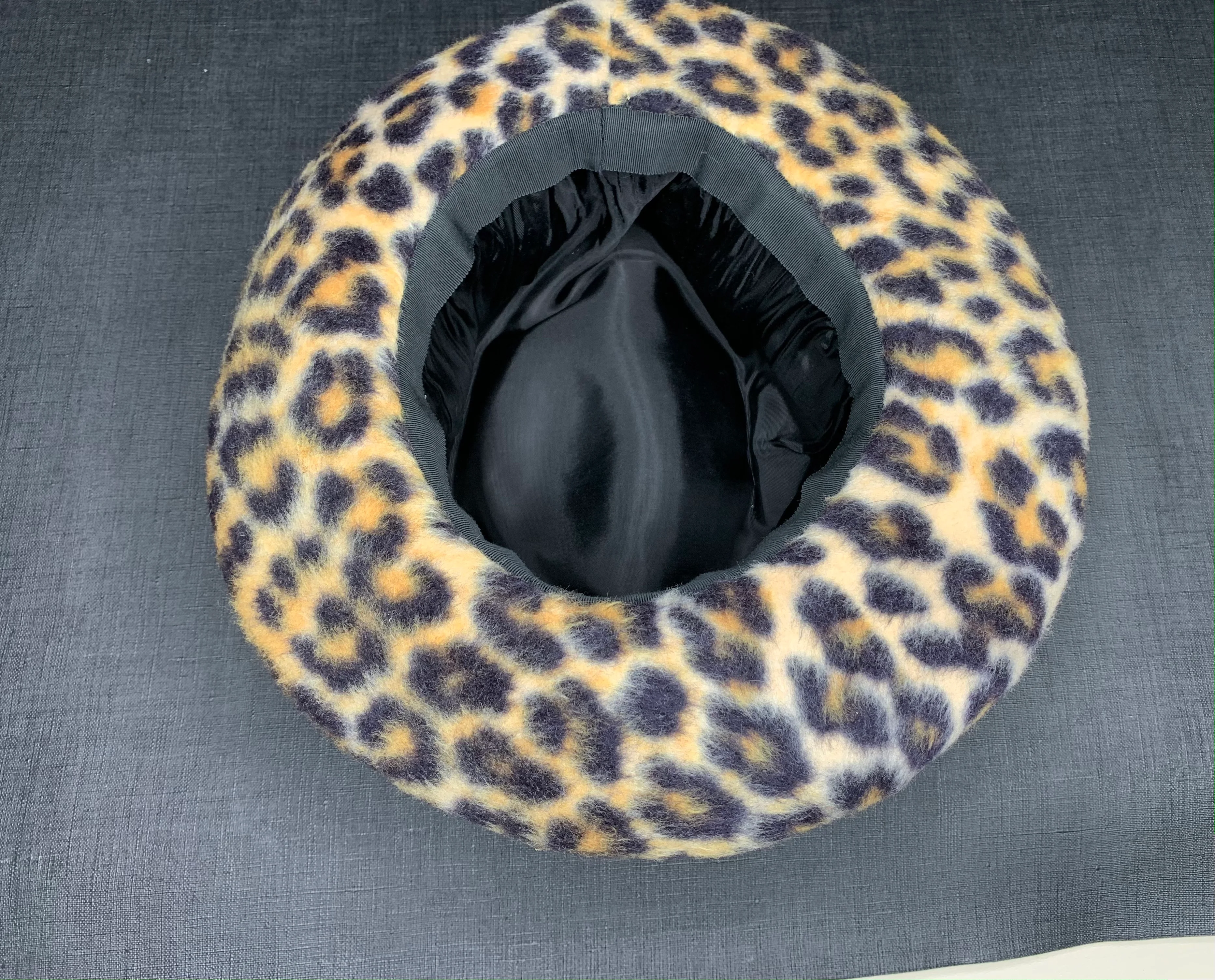 60s/70s Faux Fur Leopard Print Wide Brim Hat Velvet Bow - Image 10
