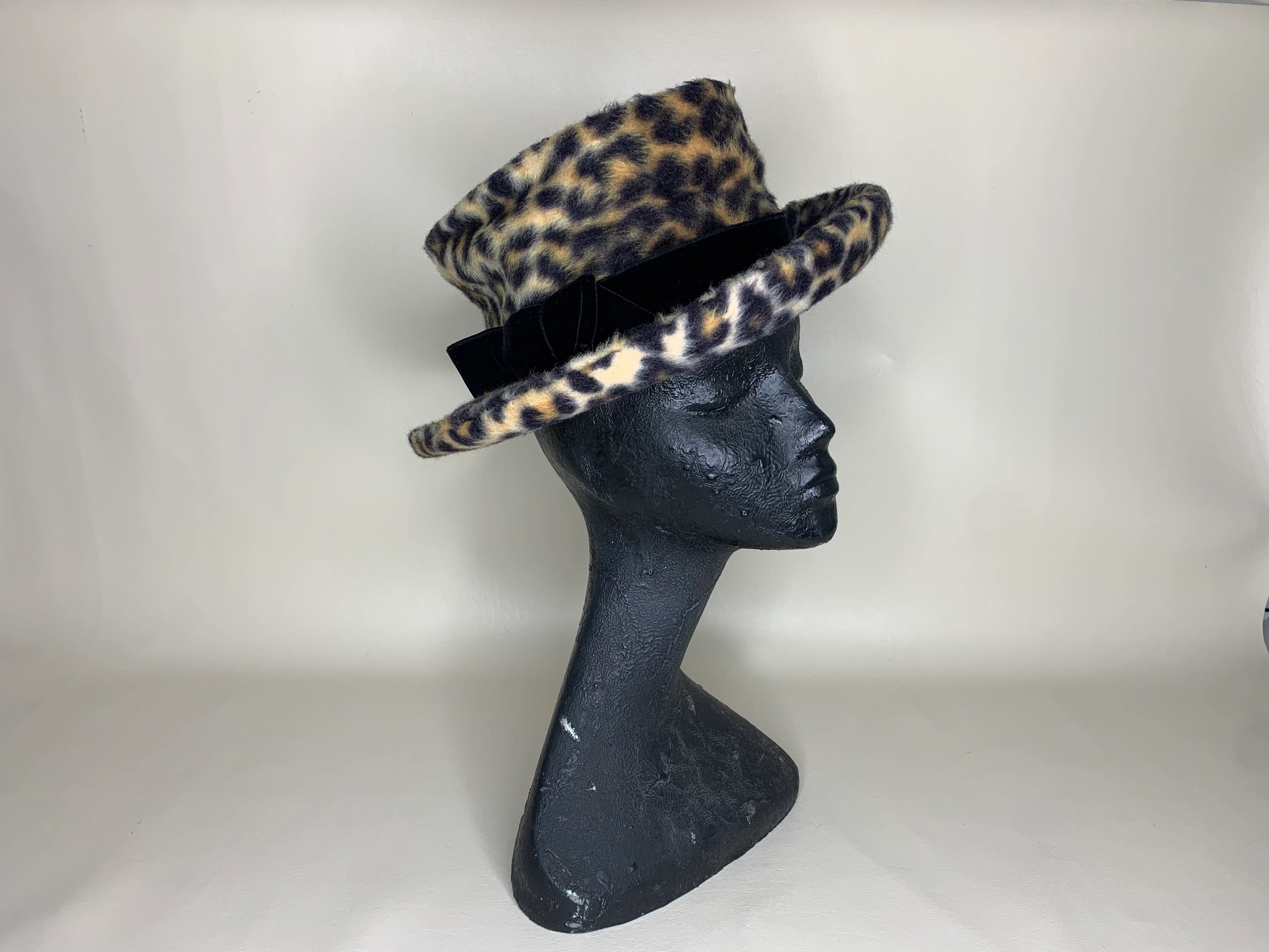 60s/70s Faux Fur Leopard Print Wide Brim Hat Velvet Bow - Image 8