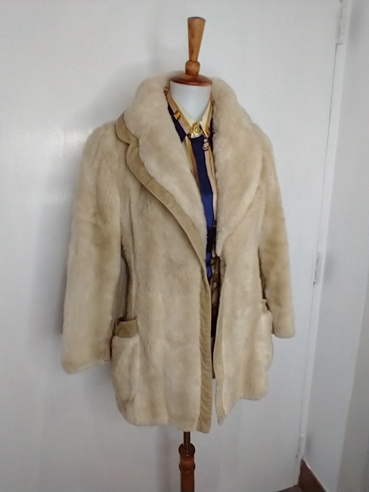 60s/70s Faux Pearl Cross Mink Jacket By Grandella - Image 6