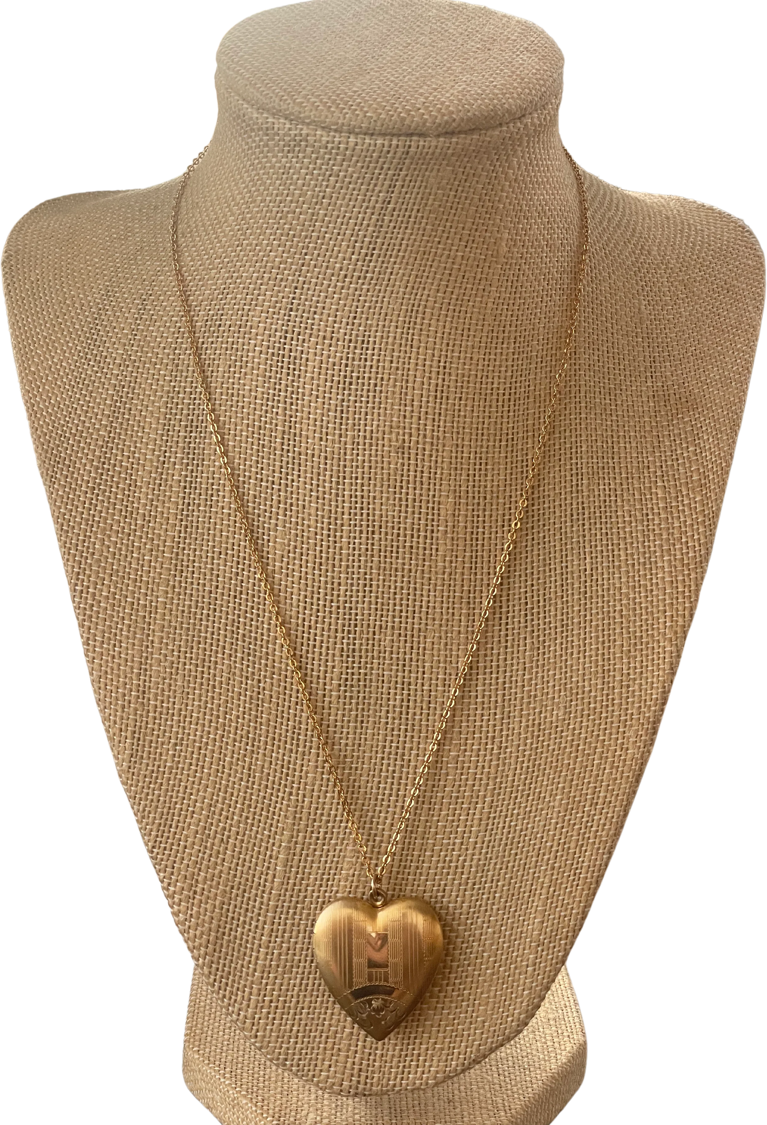 60s/70s Gold Filled Etched Locket - Image 2