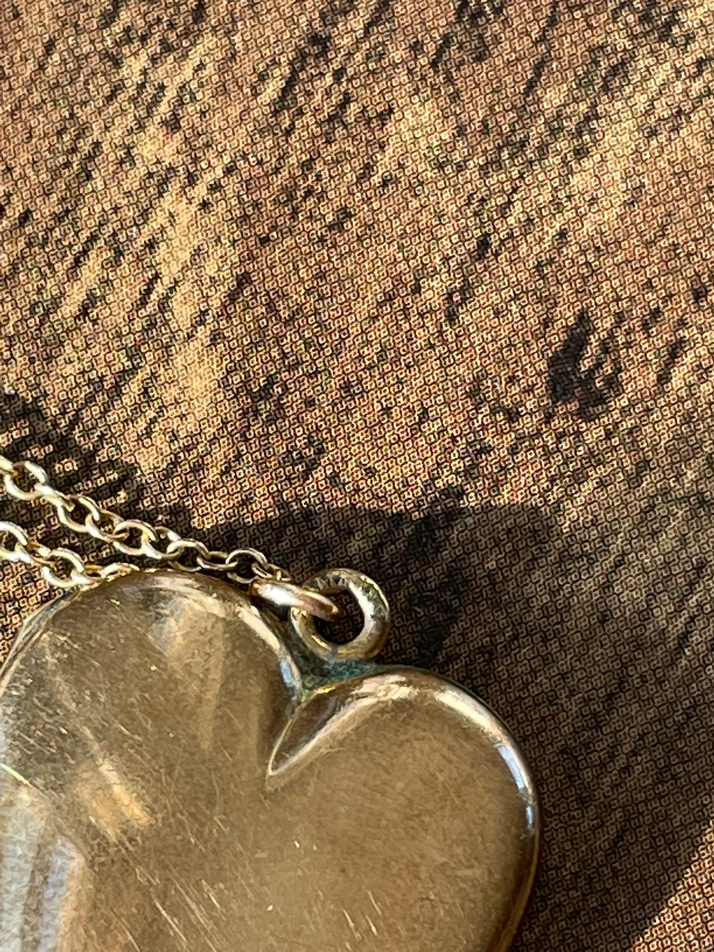 60s/70s Gold Filled Etched Locket By Simmons - Image 5
