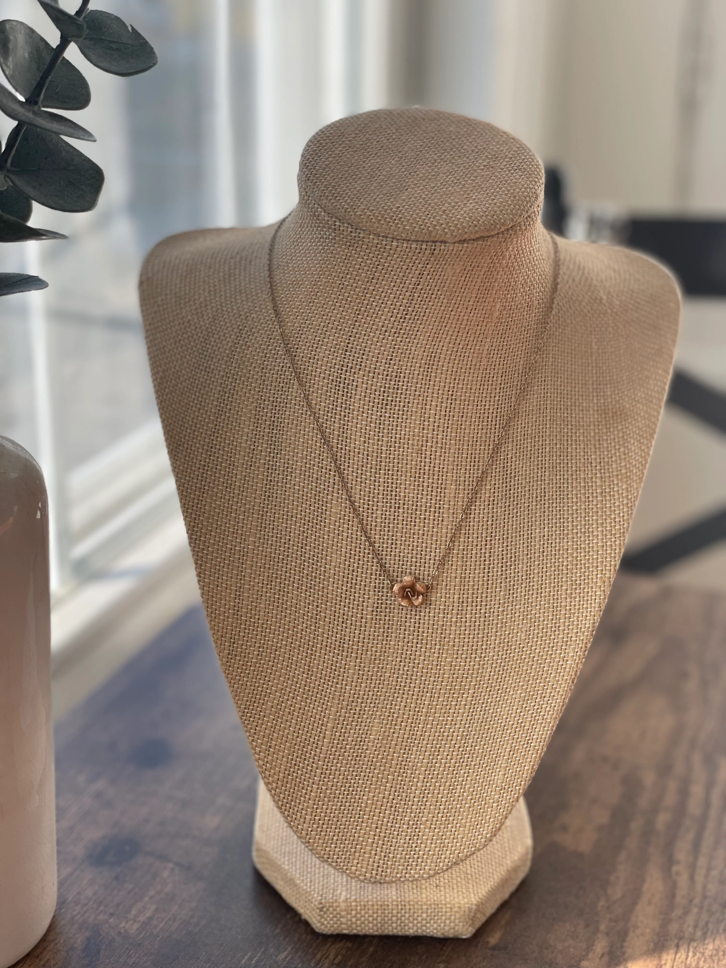 60s/70s Gold Filled Necklace With Rose Center Pendant By Krementz - Image 5