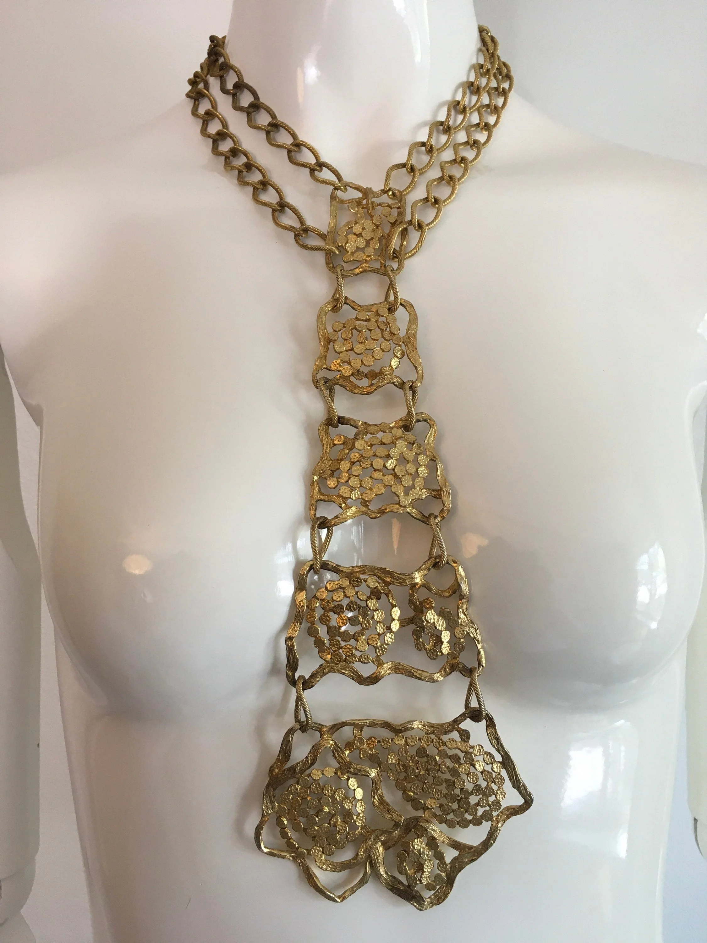 60's/70's Gold Neck Tie Modernist Brutalist Necklace - Image 2