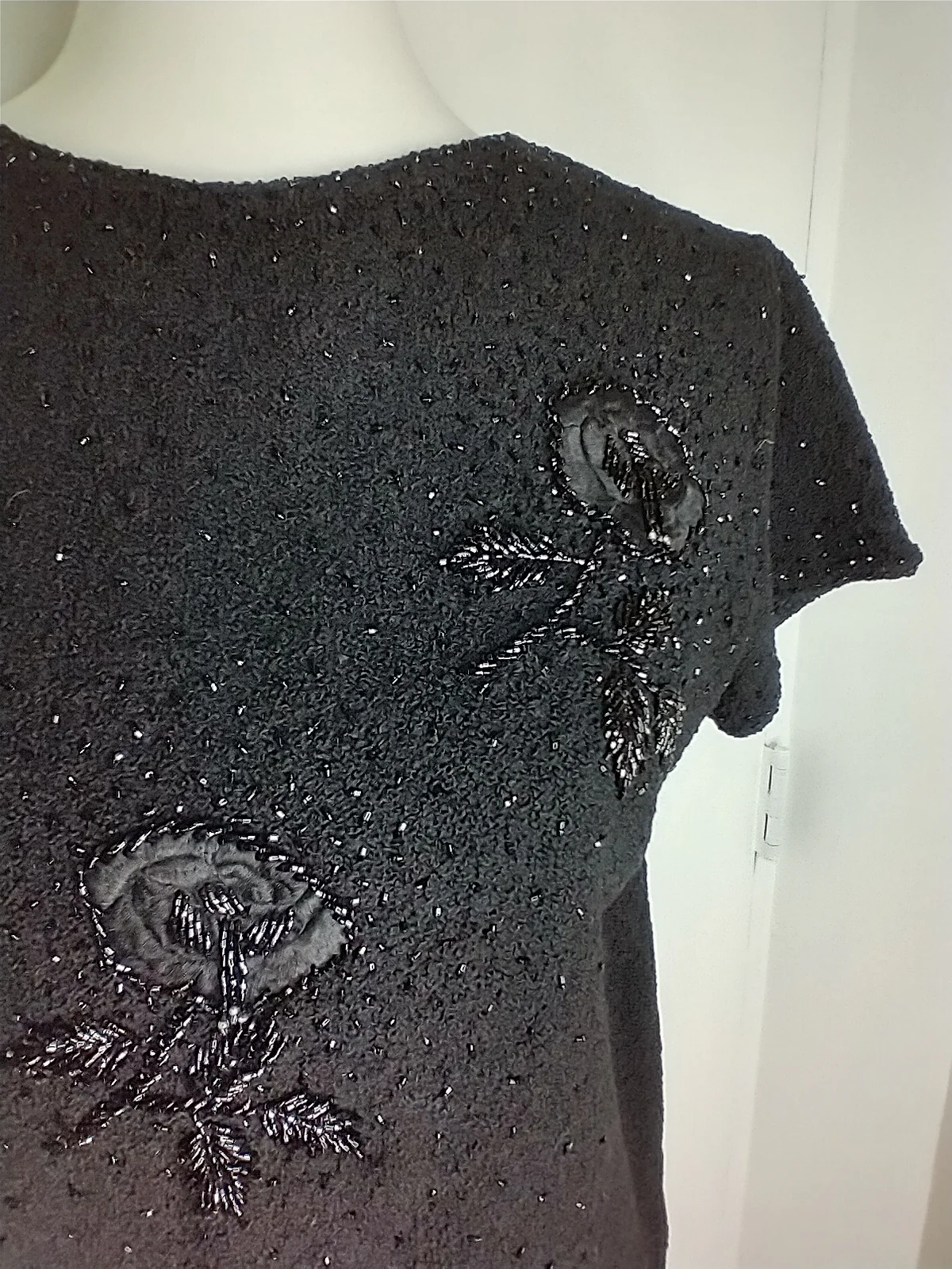 60s/70s Hong Kong Beaded Roses Sweater - Image 5