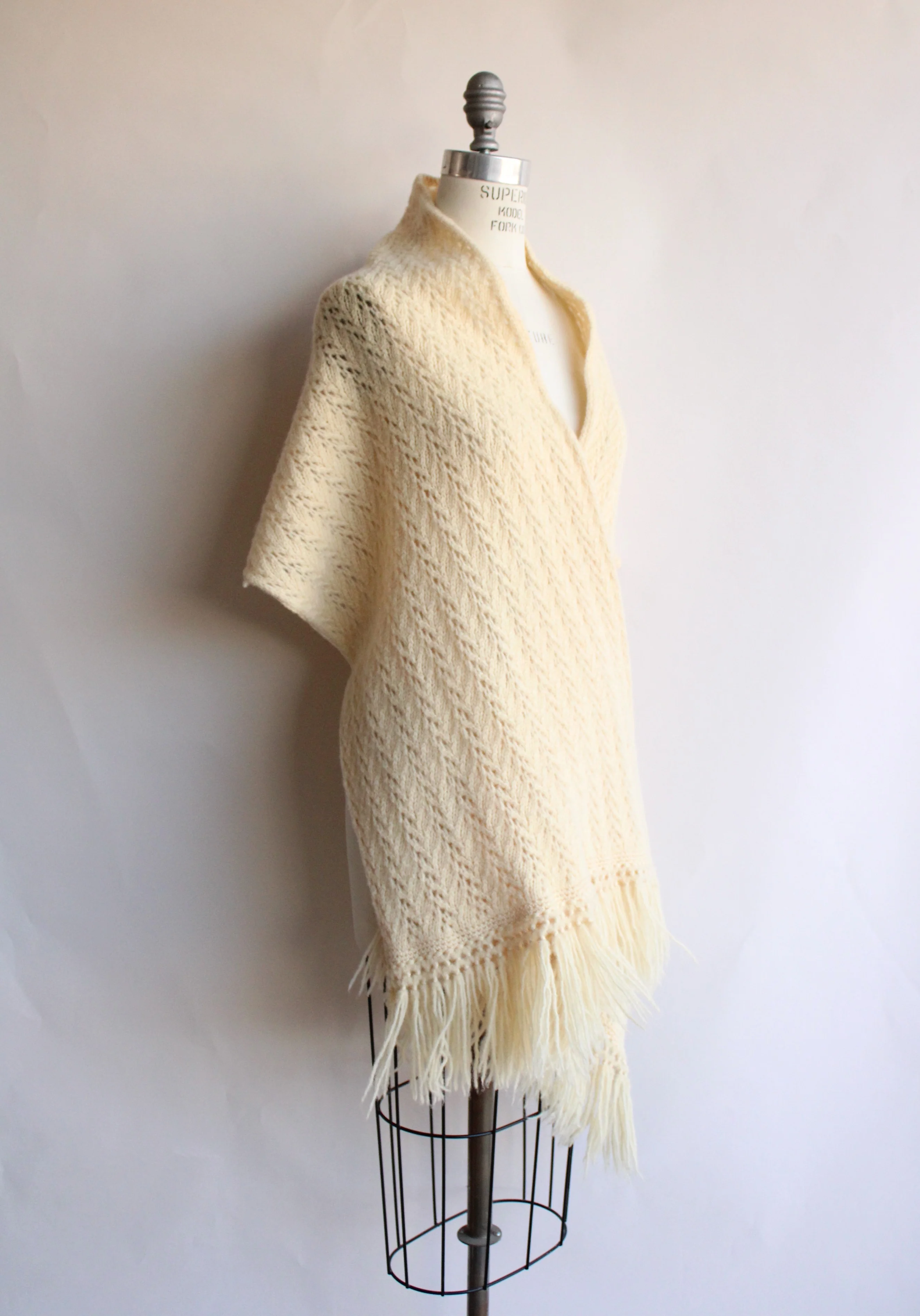 60s/70s Ivory Wool Knit Wrap Or Large Scarf - Image 6