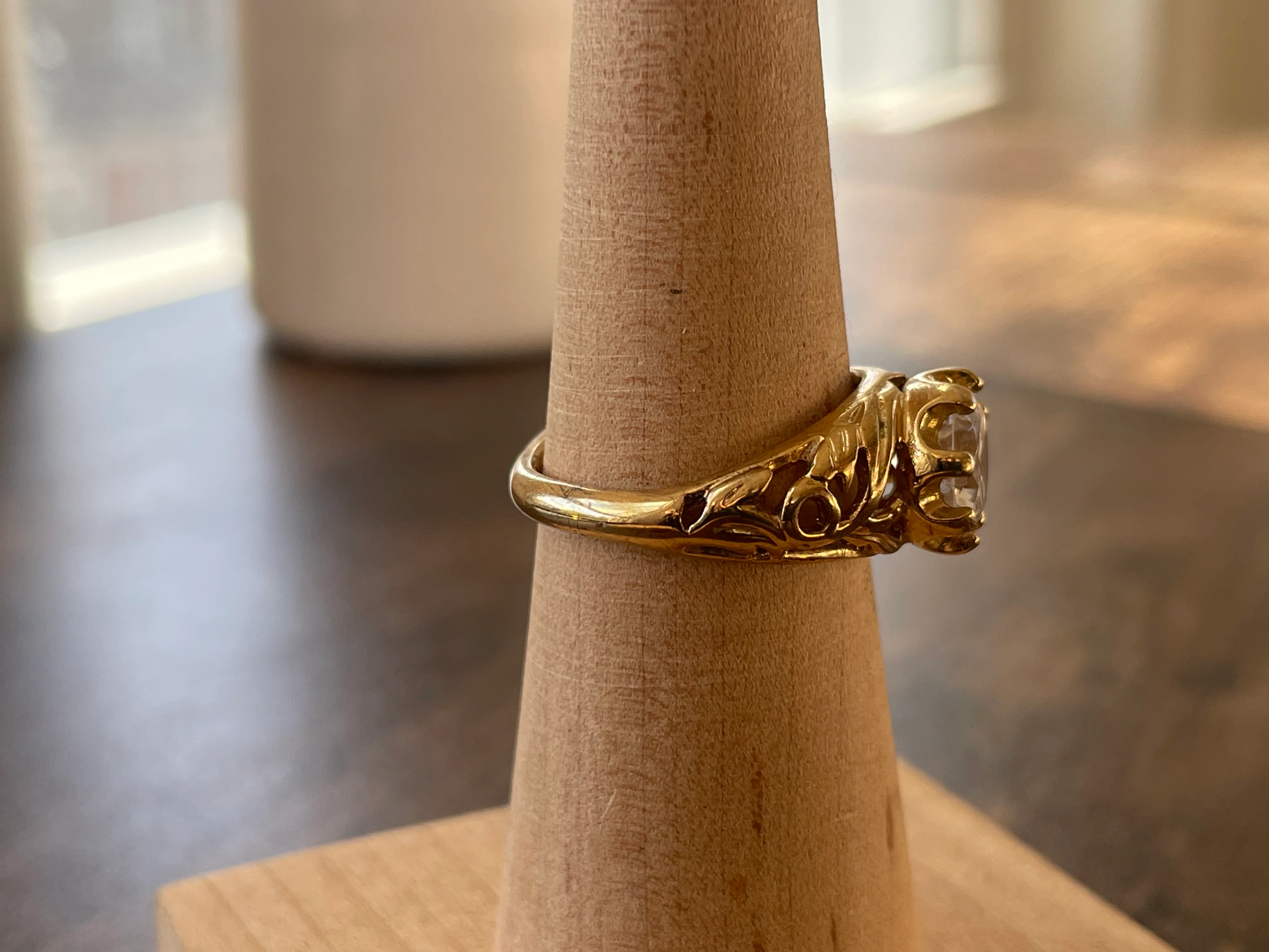 60s/70s Large Cz Engagement Style Cocktail Ring - Image 7