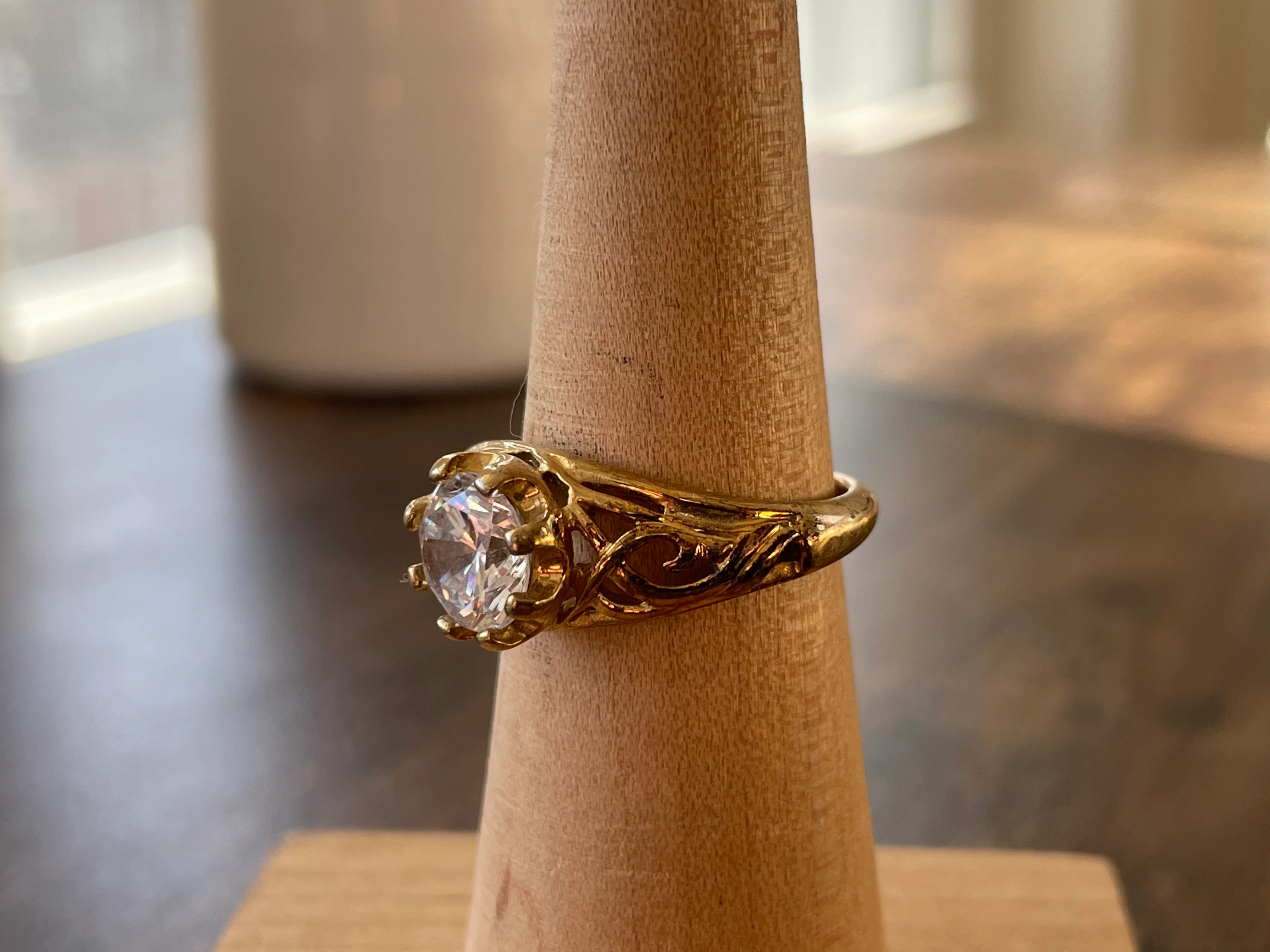60s/70s Large Cz Engagement Style Cocktail Ring - Image 9