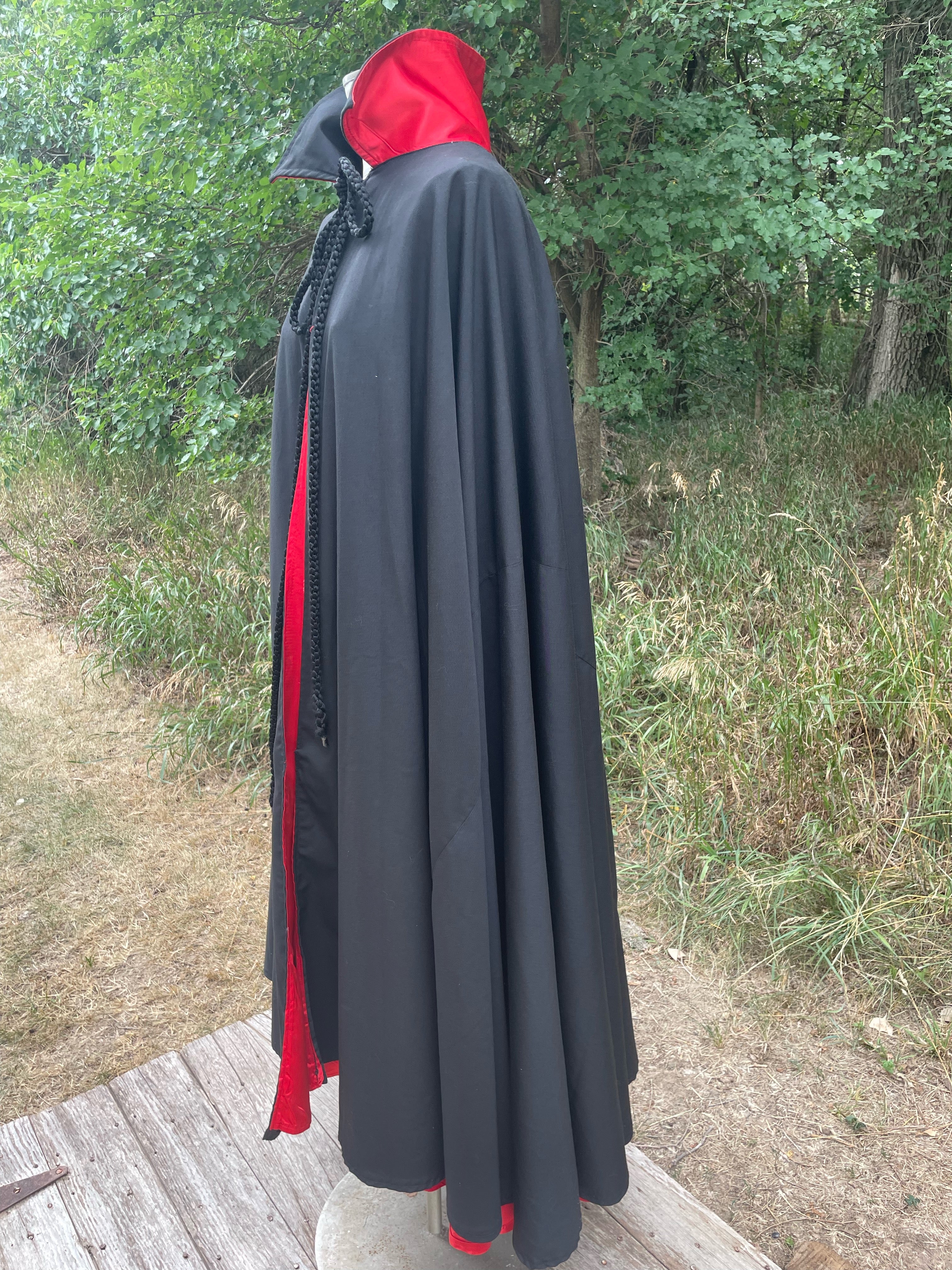 60s/70s Long Black Unisex Opera Cape Red Satin Lining - Image 19