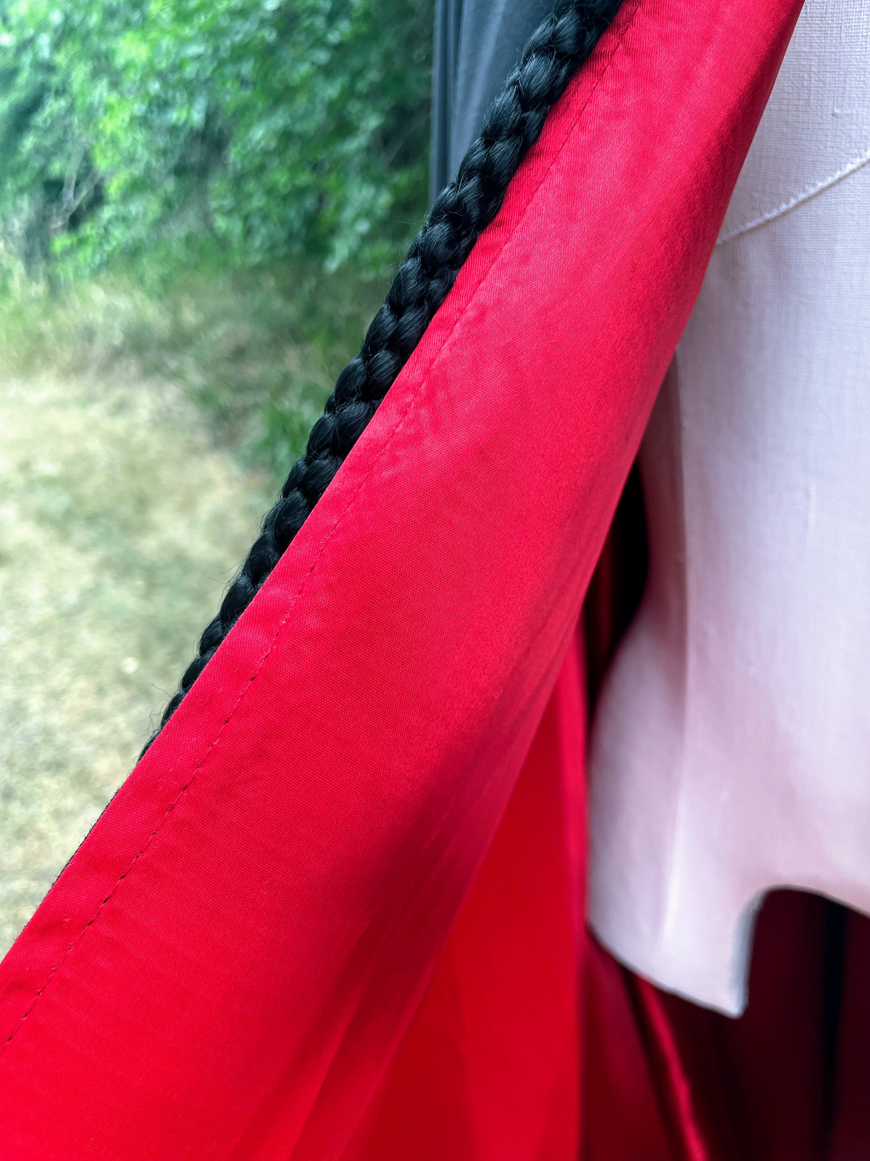 60s/70s Long Black Unisex Opera Cape Red Satin Lining - Image 6
