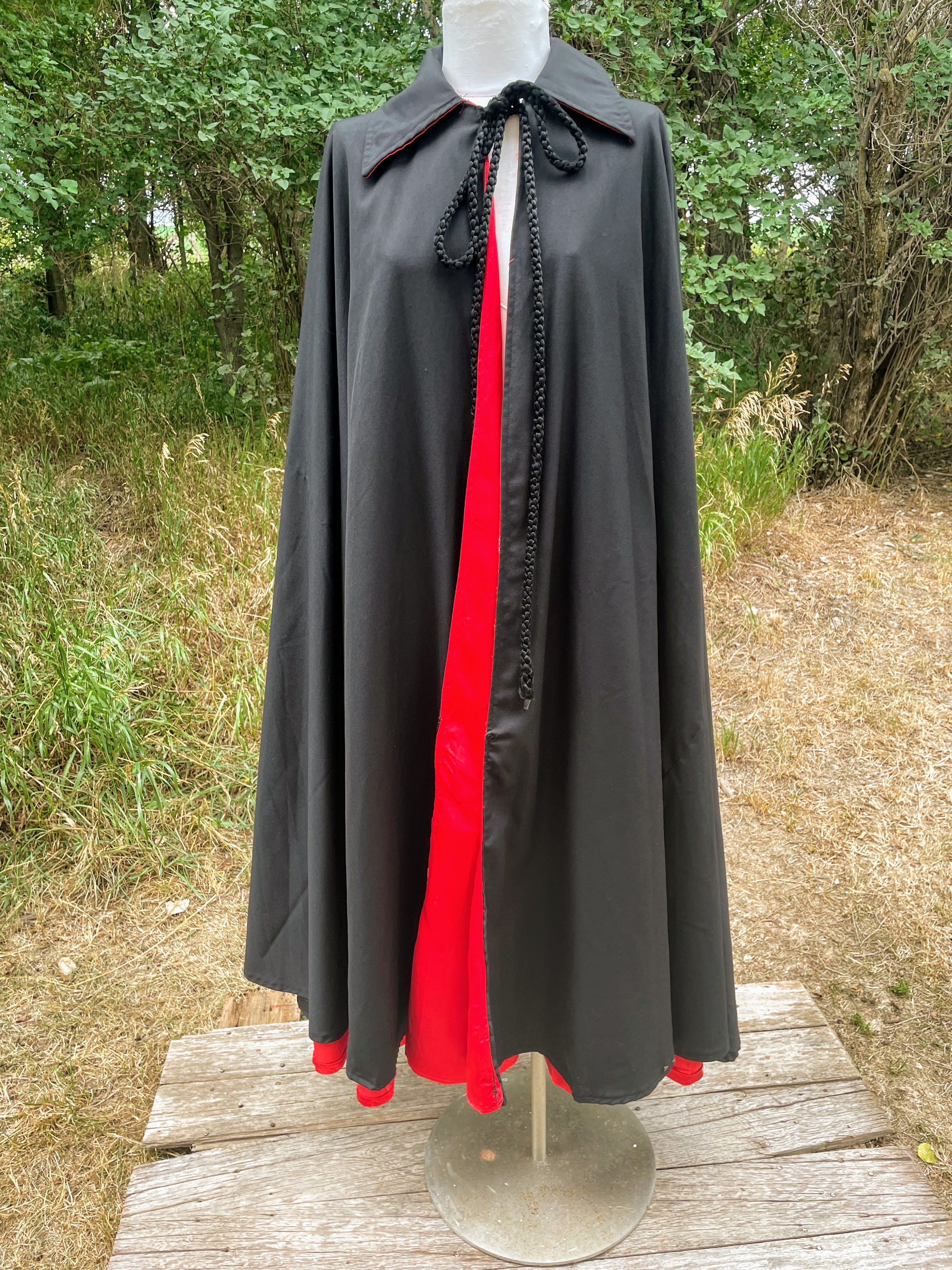 60s/70s Long Black Unisex Opera Cape Red Satin Lining - Image 8