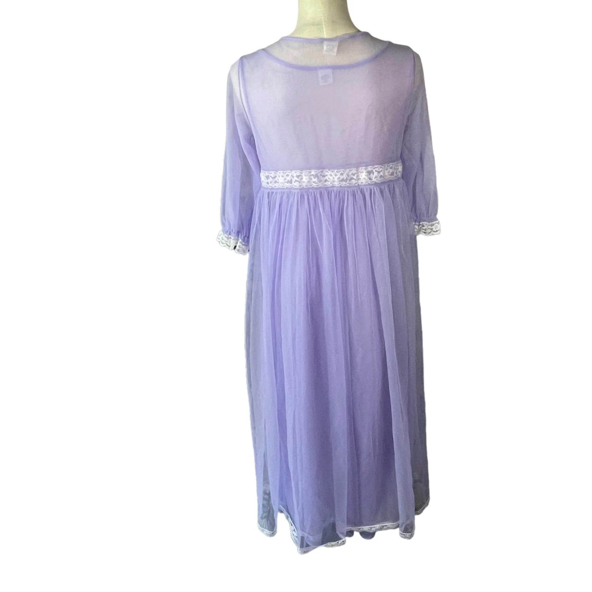 60s/70s Long Lace Bed Coat And Matching Nightgown - Image 4