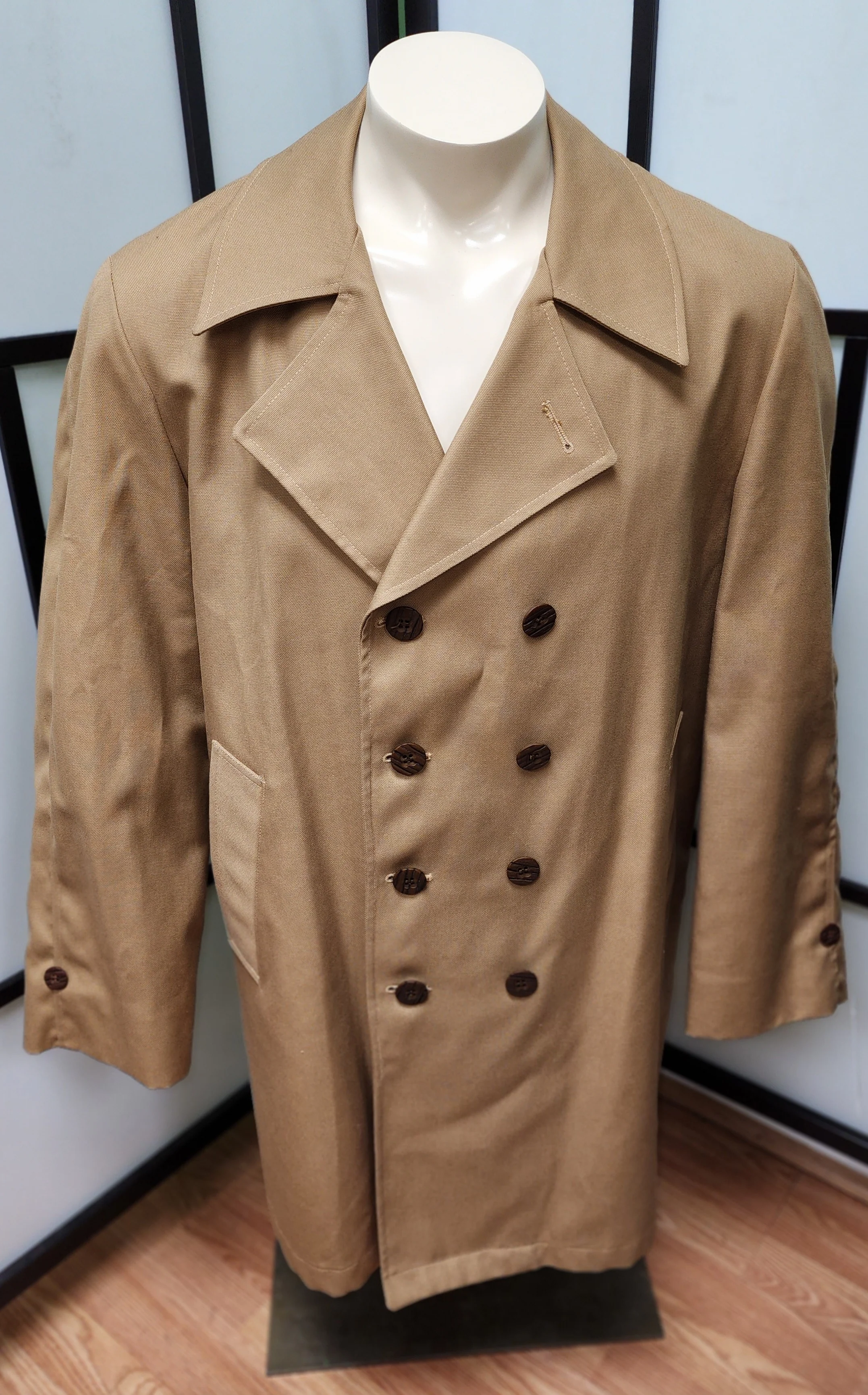 60s/70s Men's Classic Midlength Light Brown Coat Overcoat - Image 7