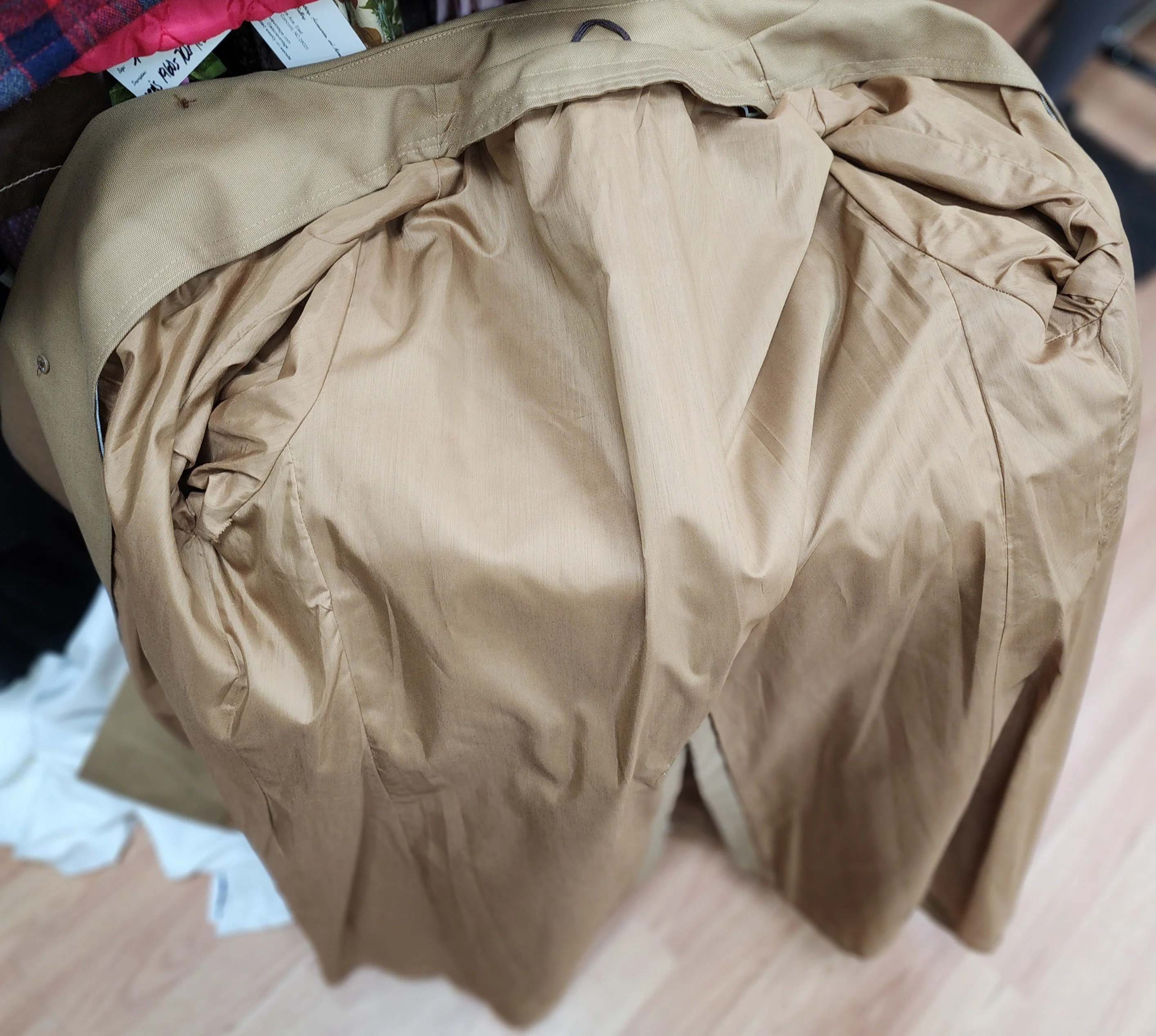 60s/70s Men's Classic Midlength Light Brown Coat Overcoat - Image 8