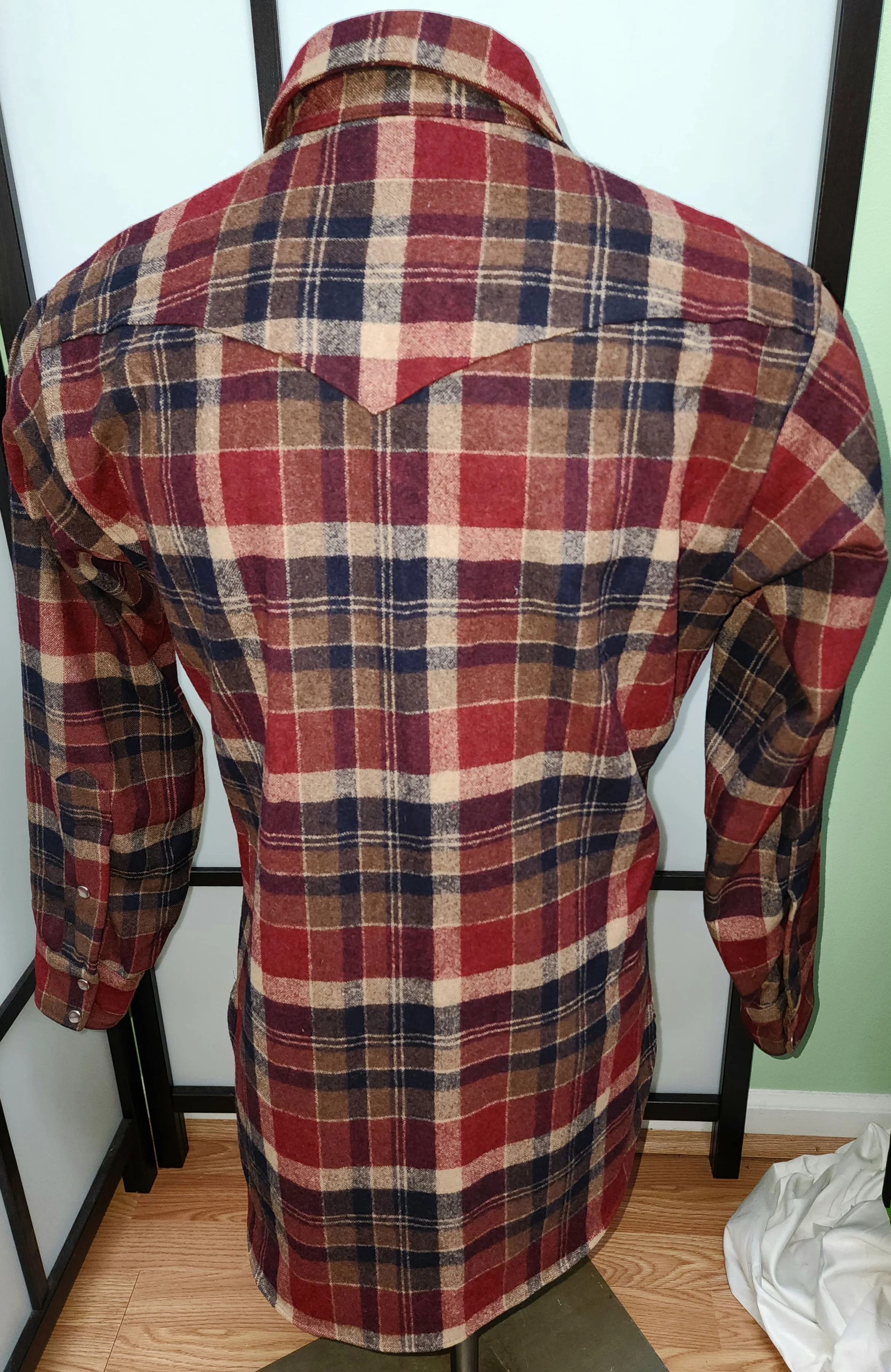 60s/70s Men's Red Blue Beige Plaid Wool Snap Front Shirt By Pendleton - Image 6