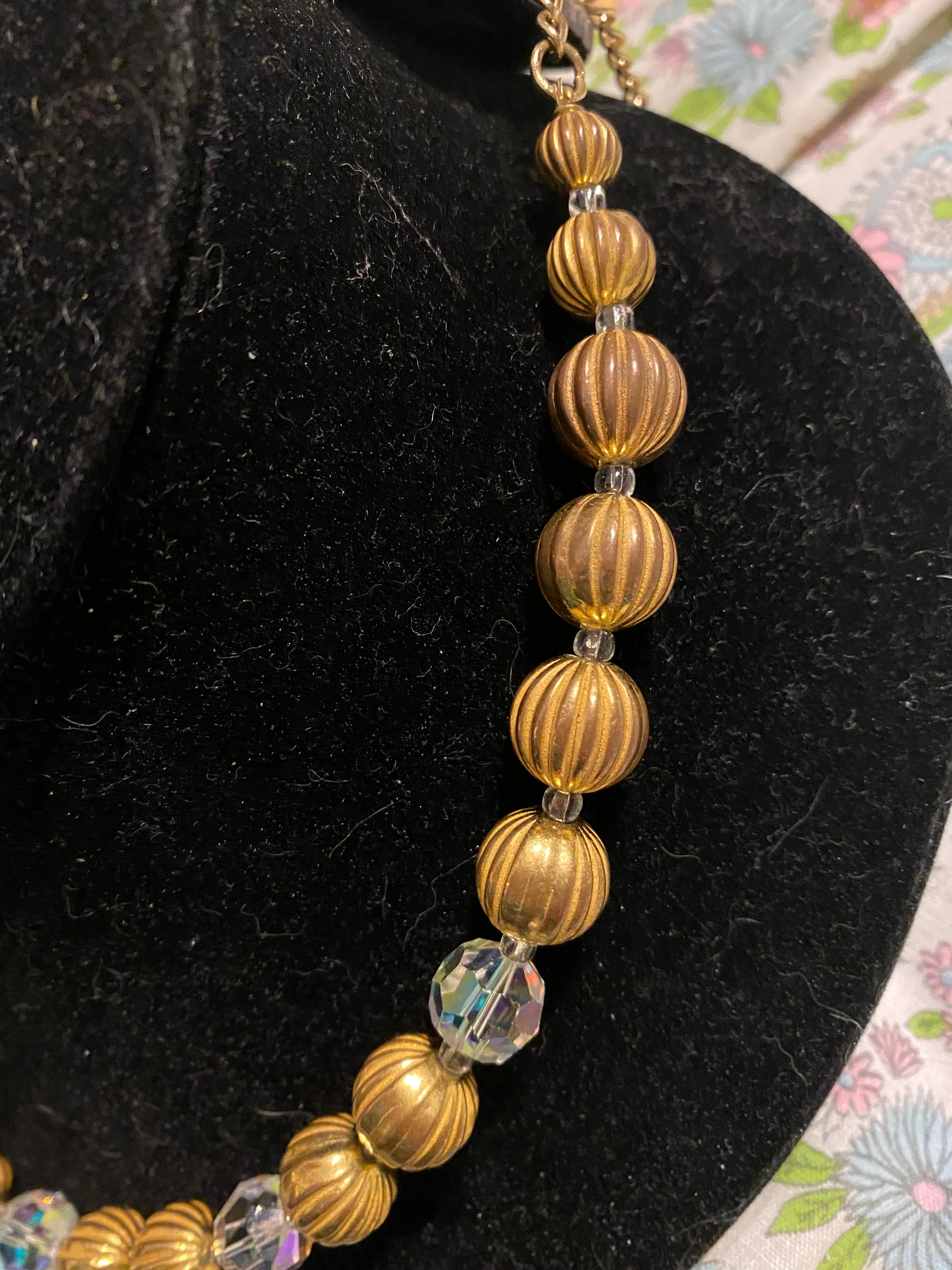 60s/70s Mid Century Gold Iridescent Bead Necklace Screw - Image 3