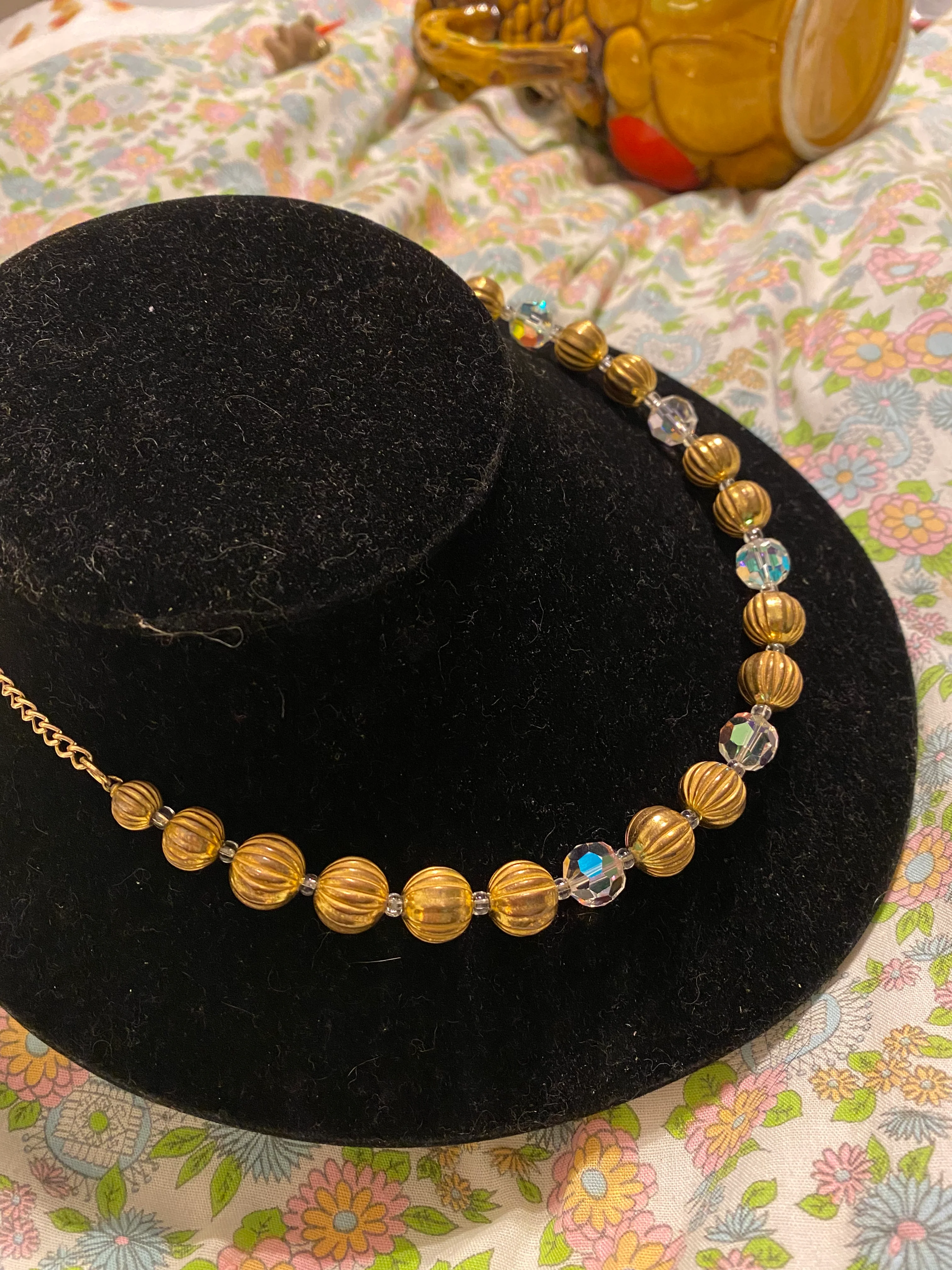 60s/70s Mid Century Gold Iridescent Bead Necklace Screw - Image 4