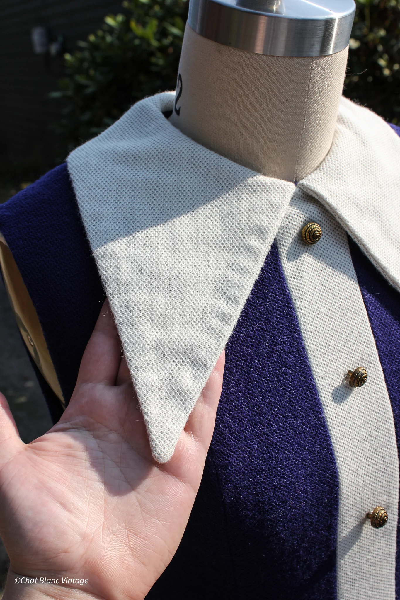 60s/70s Navy Machine Knit Butterfly Collared Mini Dress - Image 3