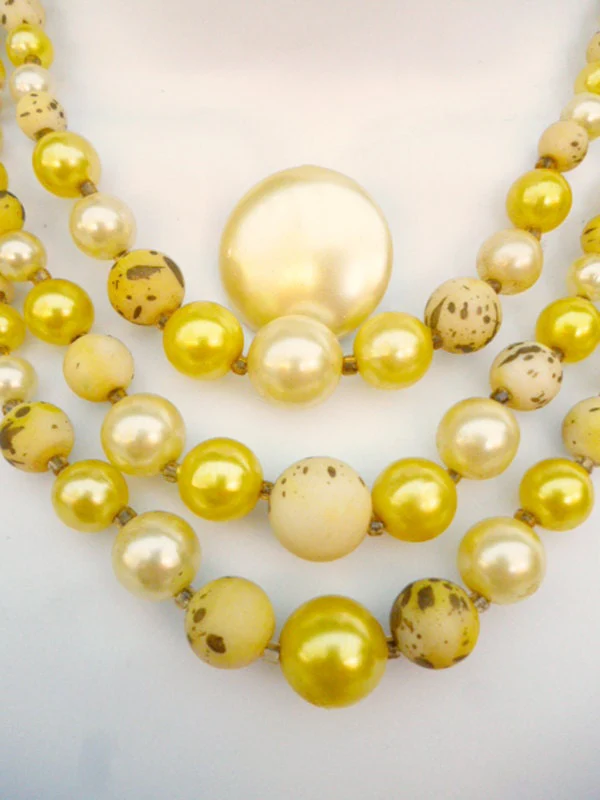 60s - 70s Necklace and Matching Clip On Button Earrings Yellow Mad Men Glam Elegant Cocktail Mrs. Maisel - Image 4