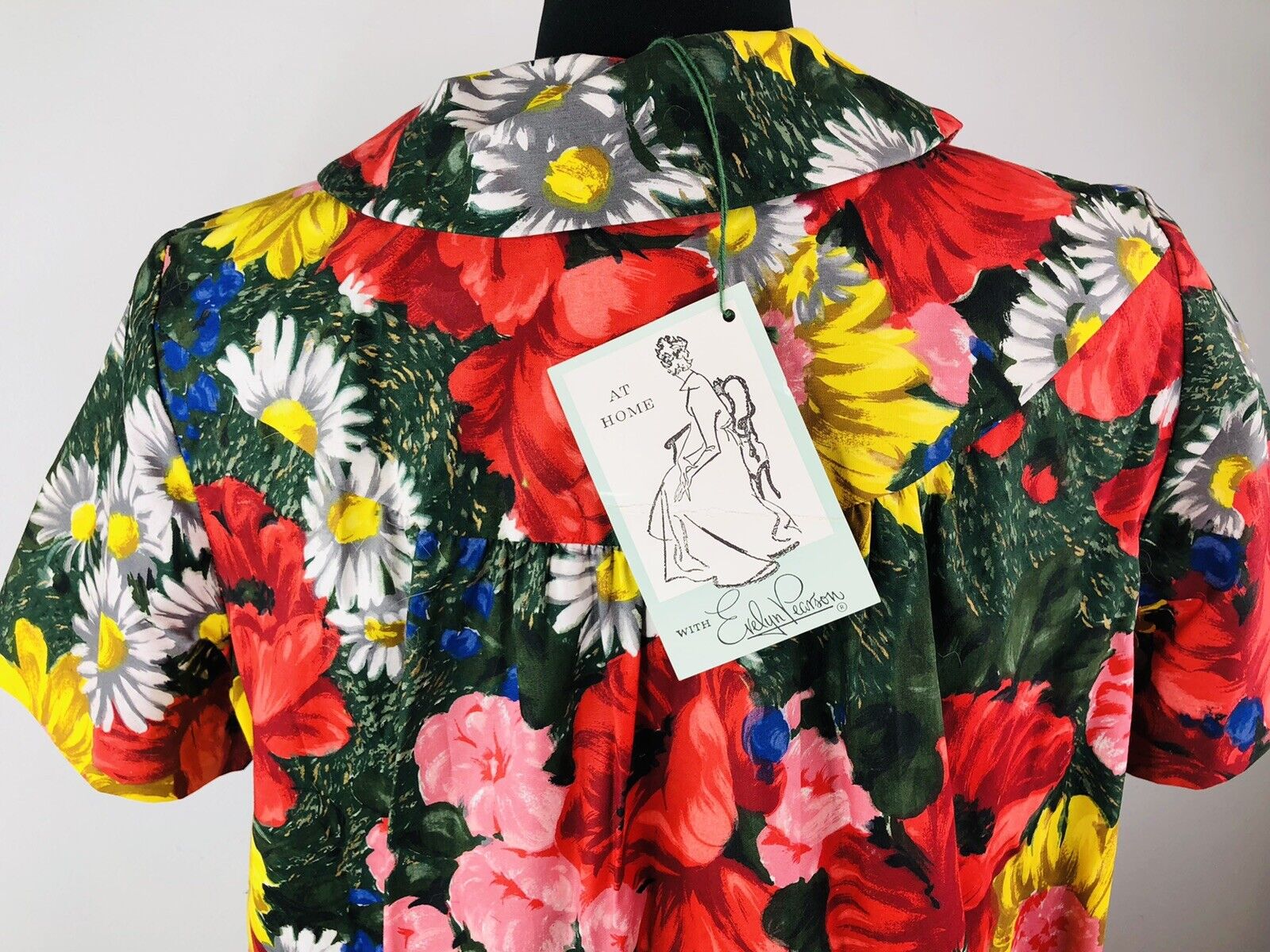 60s/70s Nos Evelyn Pearson Robe Housecoat Wild Flowers By Everlyn Pearson - Image 9