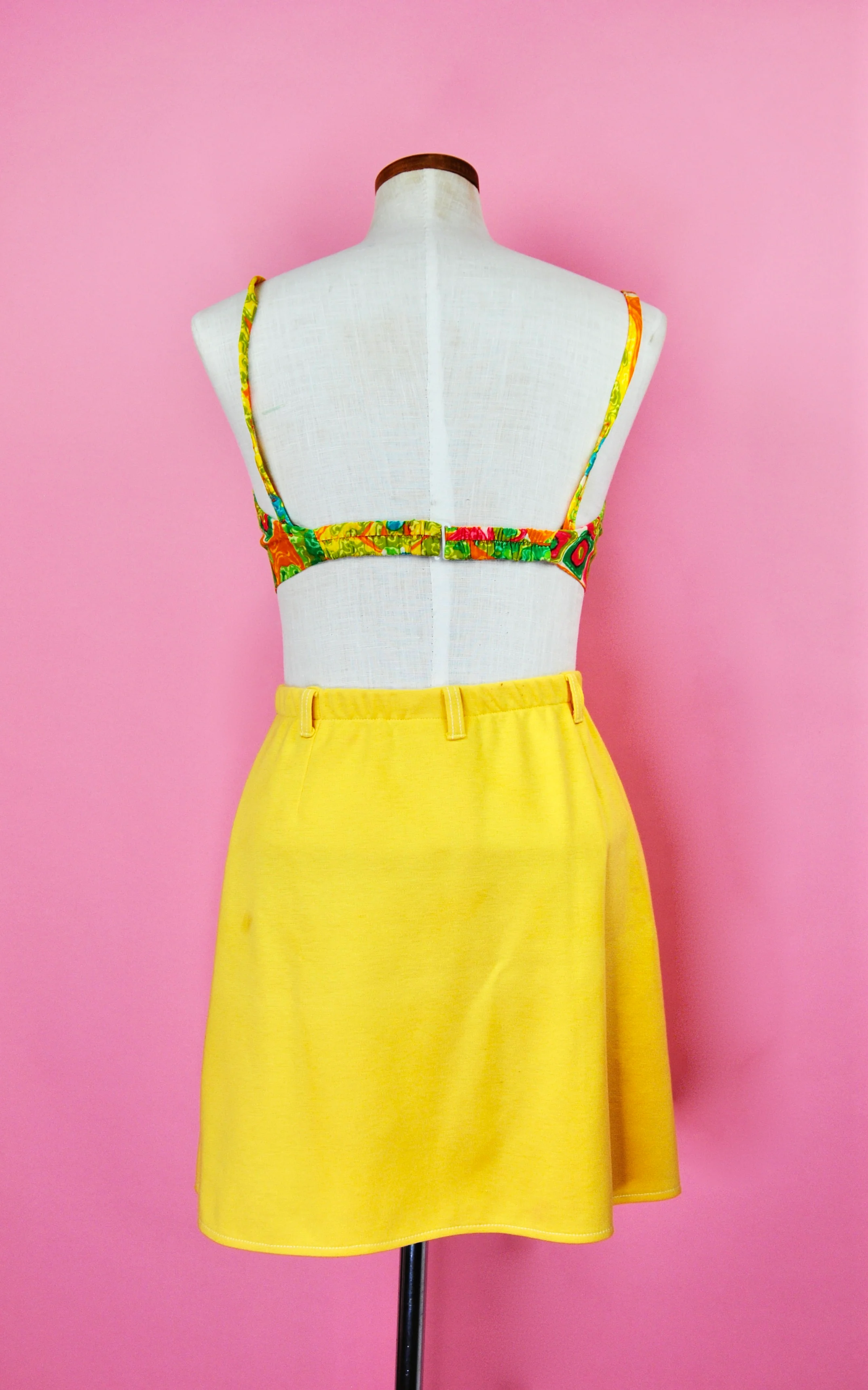 60s/70s Pale Yellow Skort With Pocket! By Jantzen - Image 7
