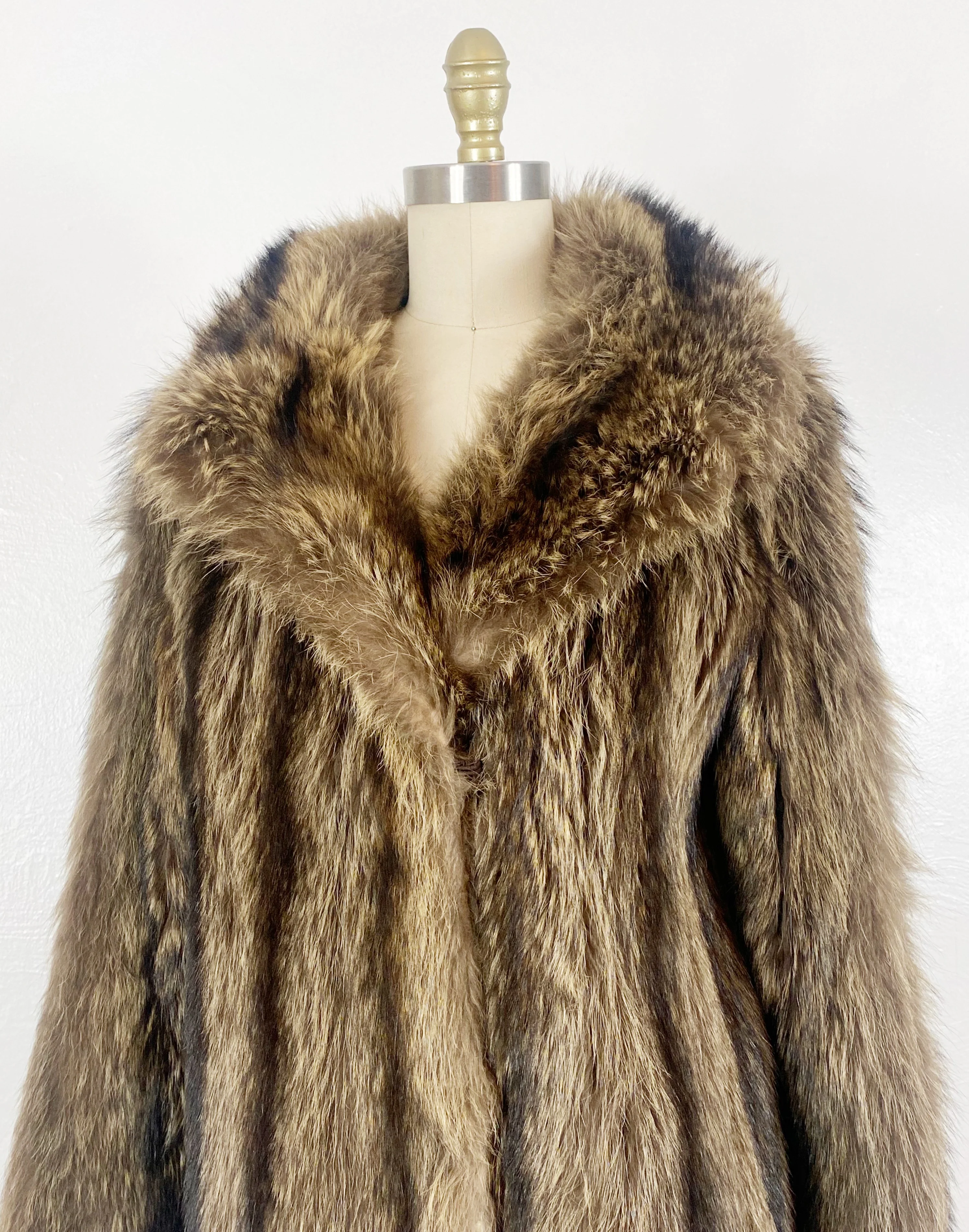 60s/70s Raccoon Fur Coat - Image 7