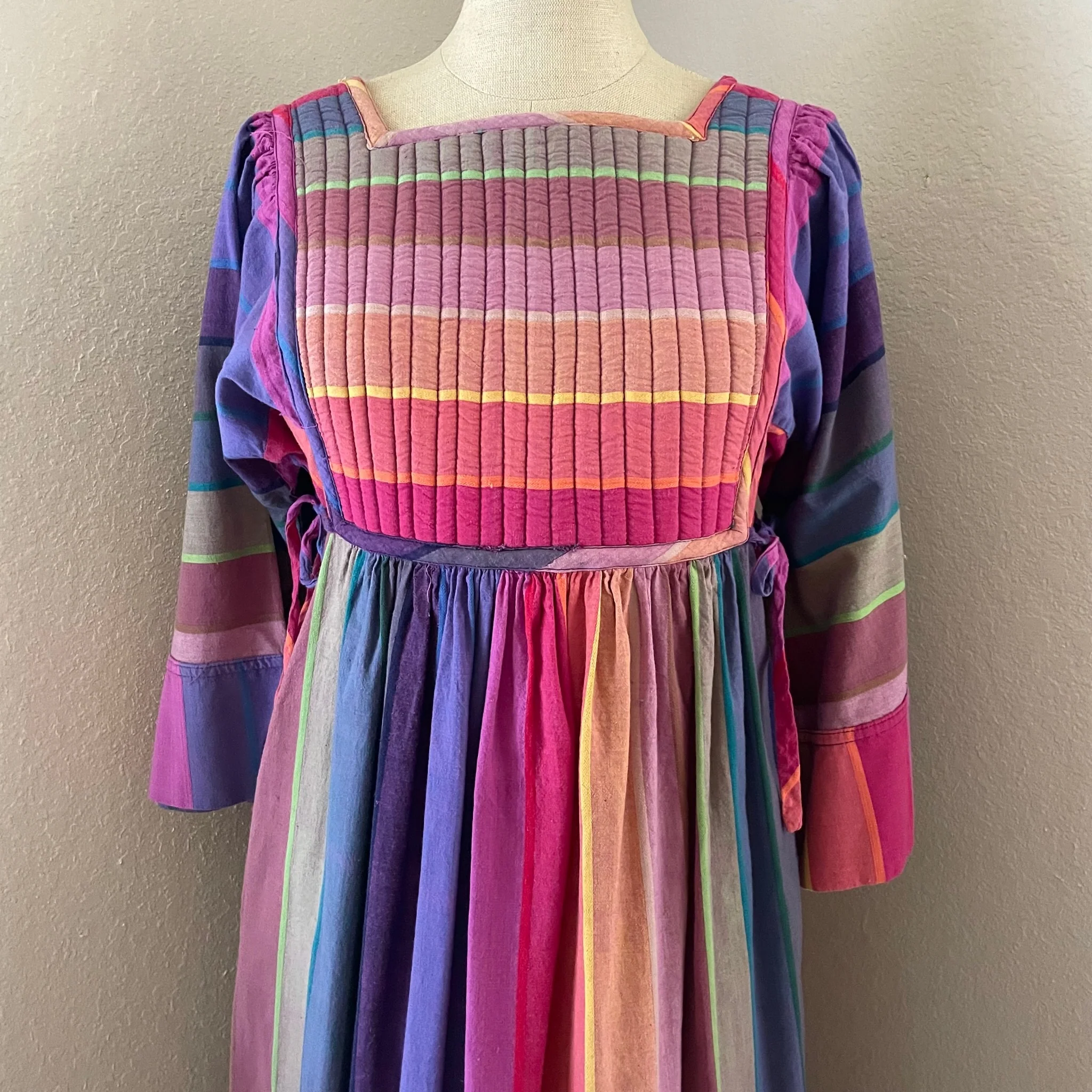 60s/70s Vintage Rainbow Maxi Dress Quilted Top Pockets Sm By Styled by Saybury - Image 3