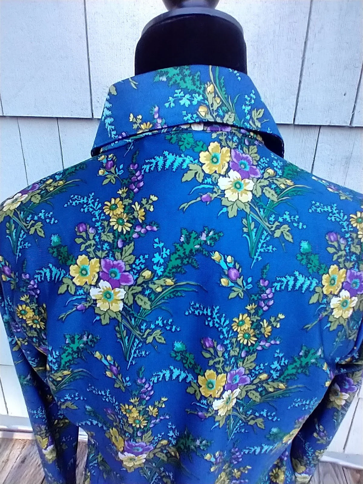 60s 70s Retro Daggar Collar Disco Shirt Blue Floral Button Up Women's Blouse Small by Ms Limited - Image 5