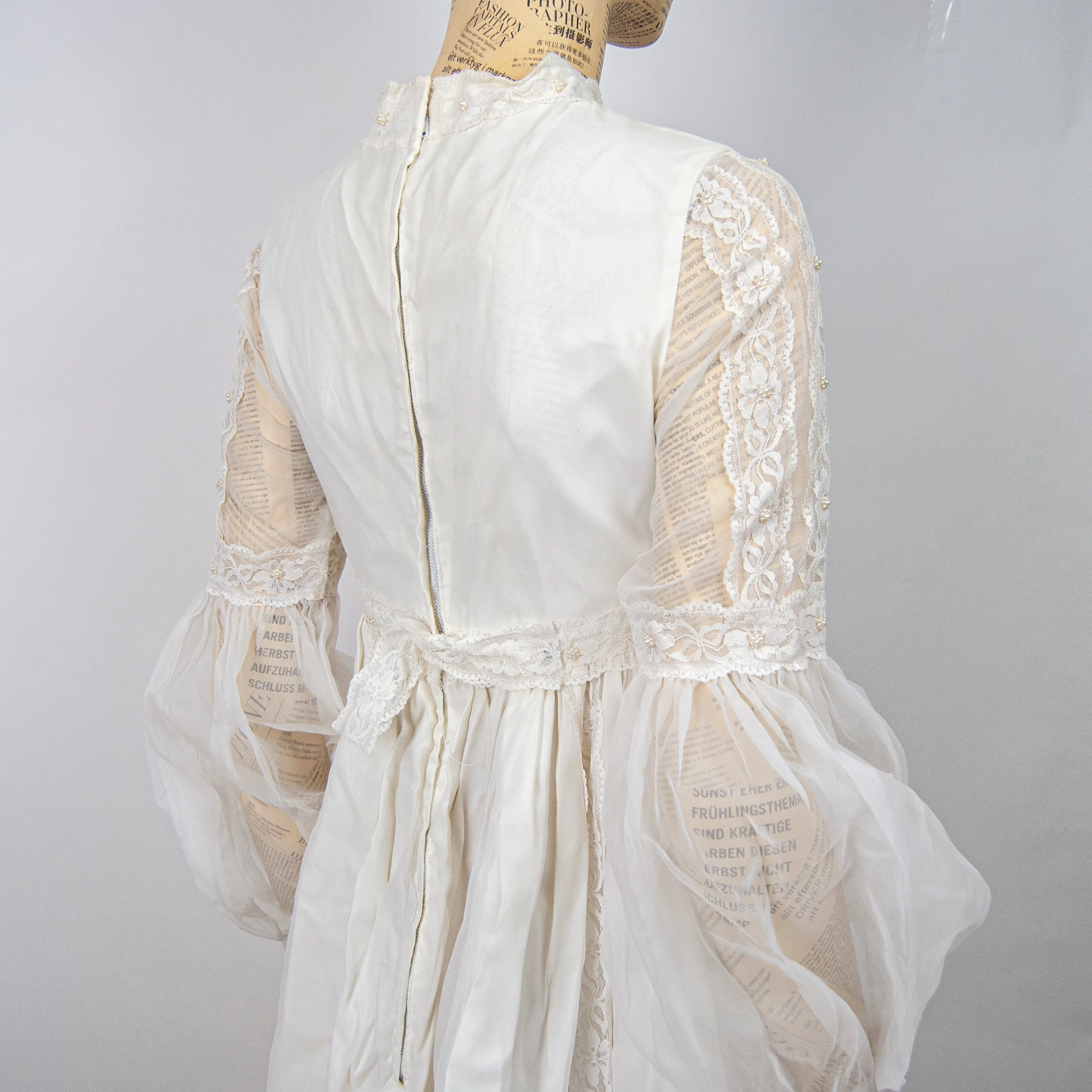 60s/70s Reverse Juliet Sleeve Wedding Gown - Image 4