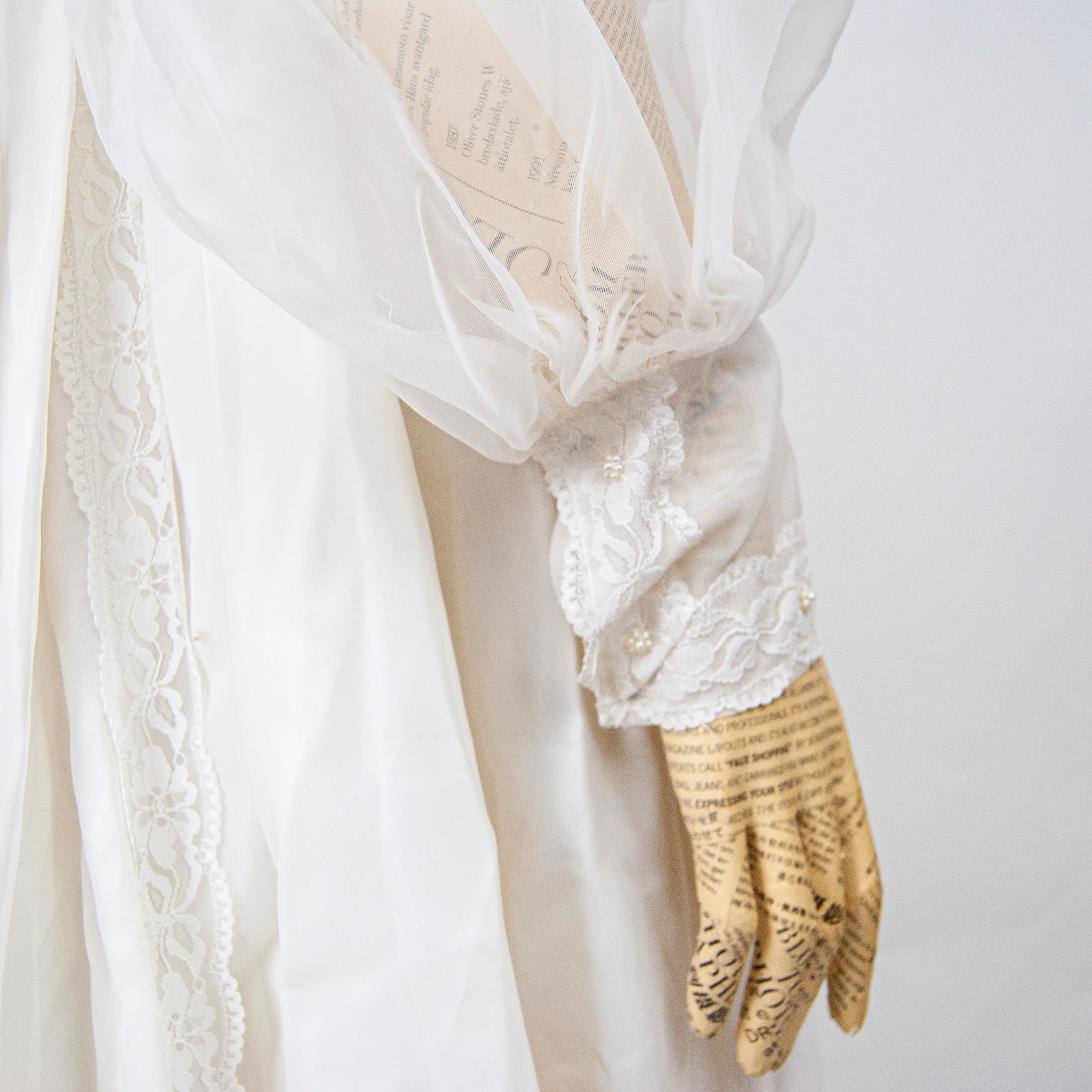 60s/70s Reverse Juliet Sleeve Wedding Gown - Image 7