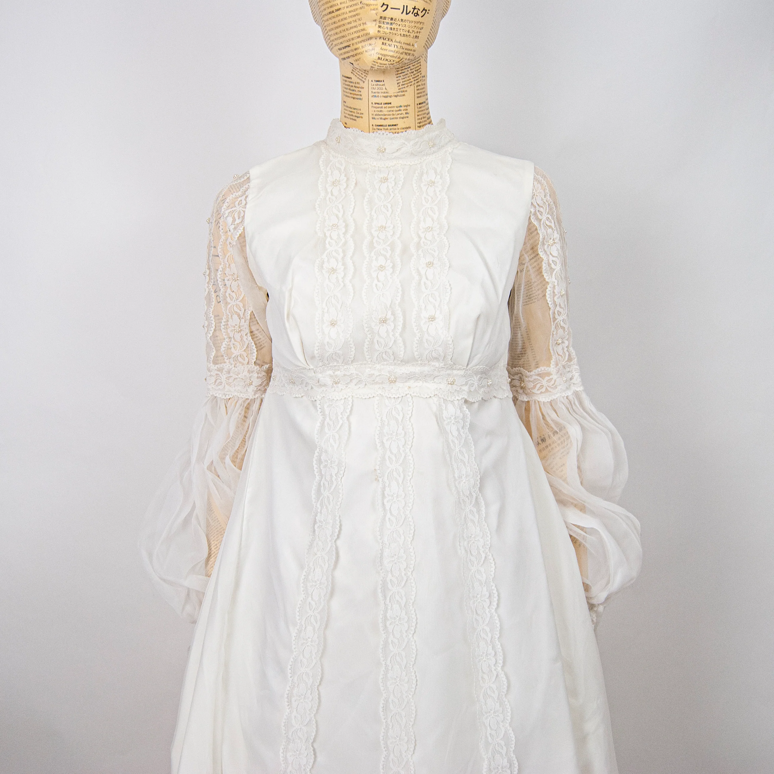 60s/70s Reverse Juliet Sleeve Wedding Gown - Image 9