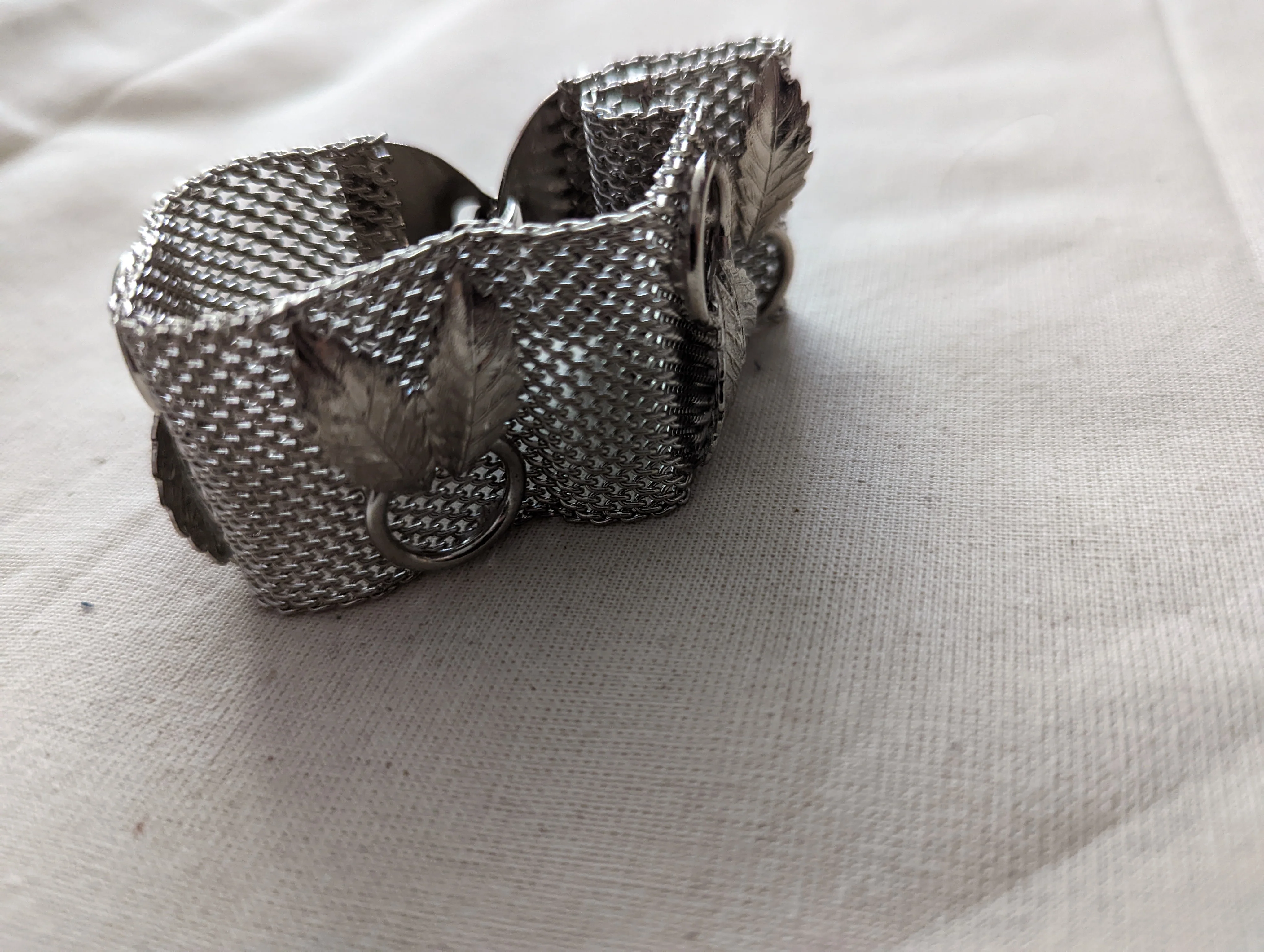 60s/70s Silver Decorative Mesh Bracelet - Image 7