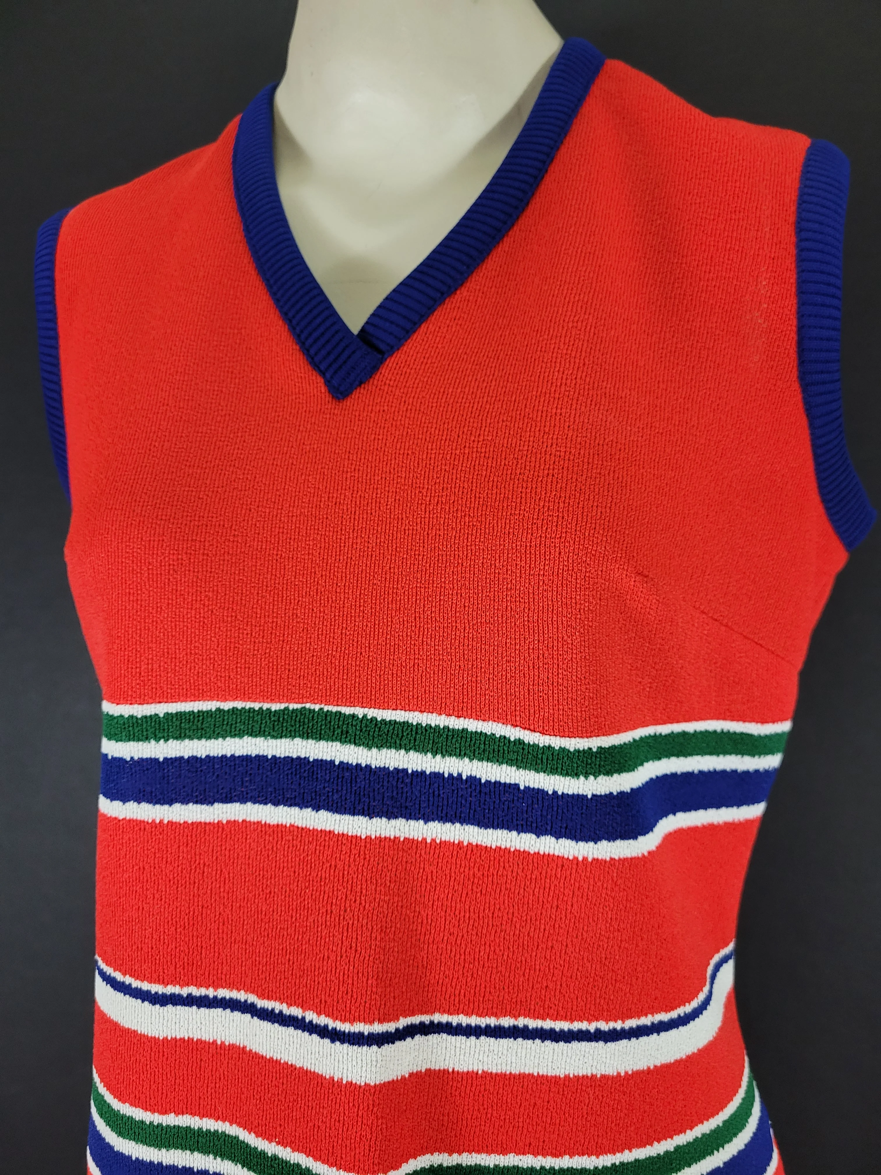 60s/70s Sleeveless Striped V-neck Dress By Kay Windsor - Image 4
