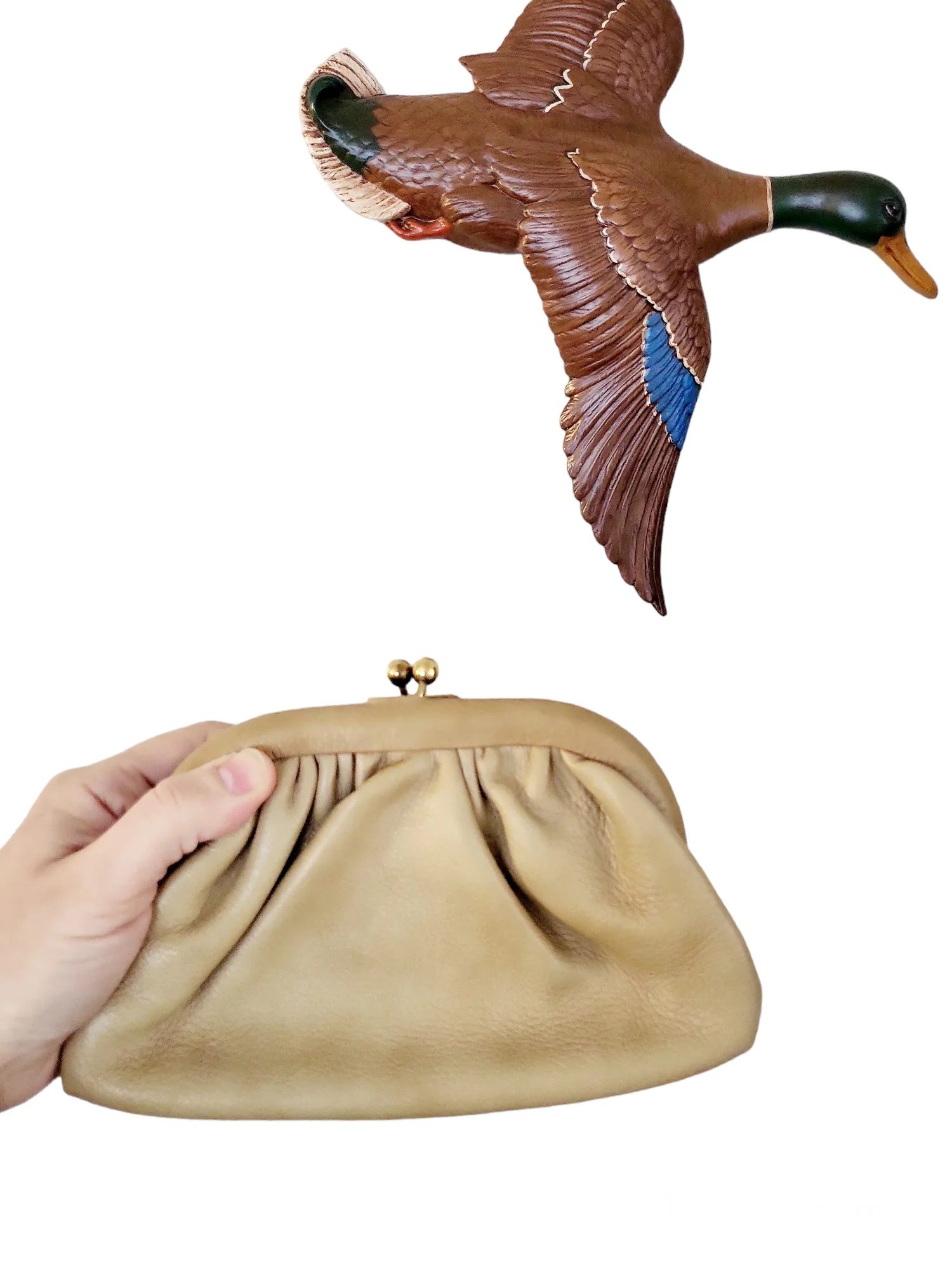 60s/70s Tan Pebbled Leather Clutch Purse Floral Lined - Image 3