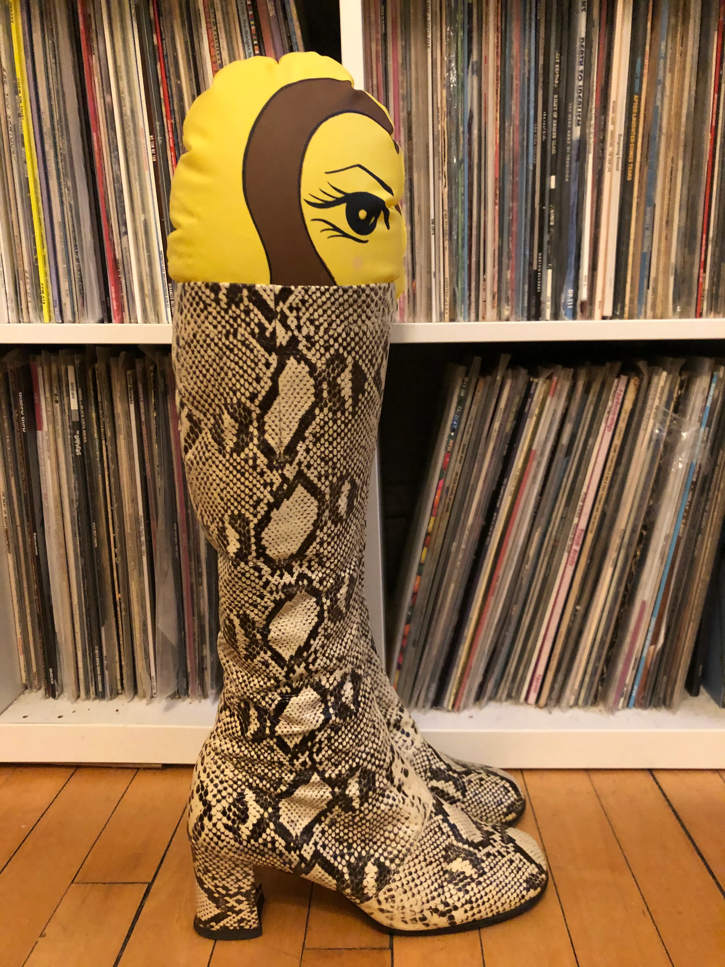 60s/70s Vintage Snakeskin Gogo Knee High Boots Mod - Image 4
