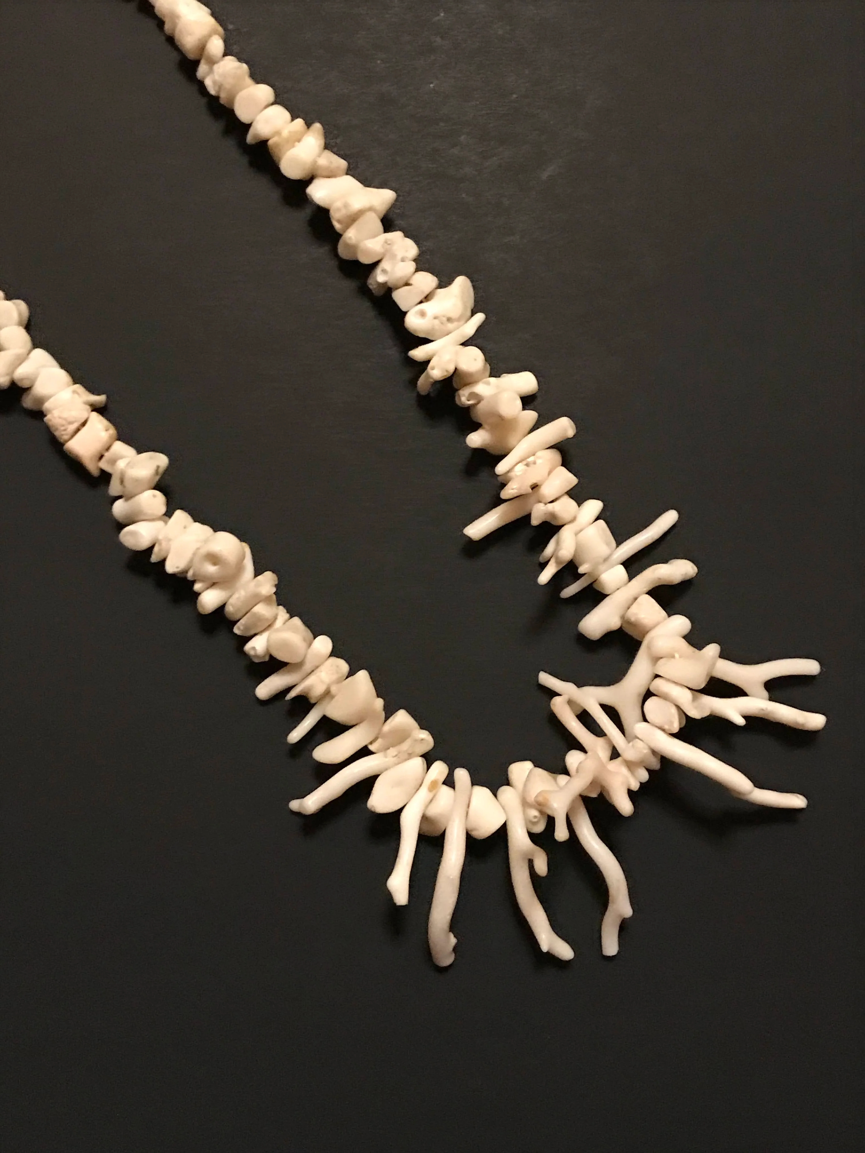 60s/70s White Coral Silver Graduated Southwestern Necklace By Navajo - Image 7