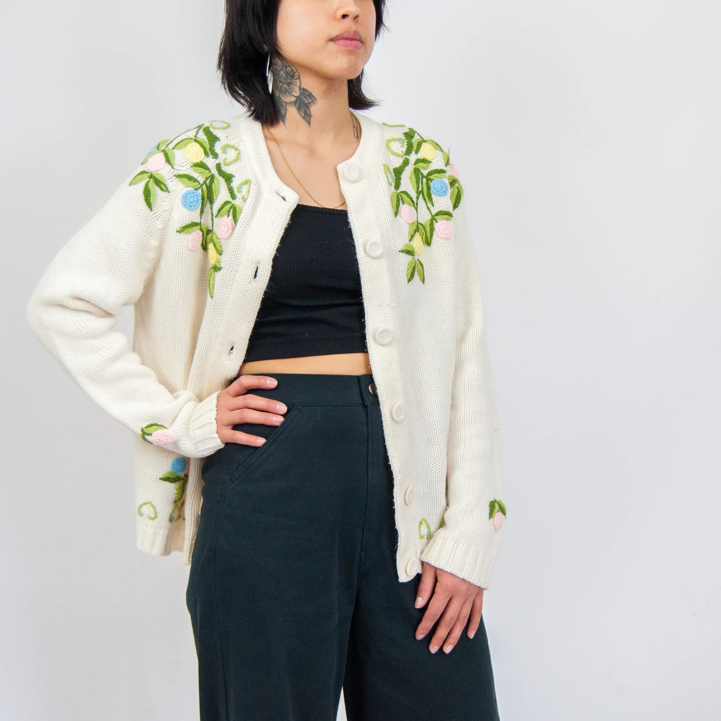 60s/70s White Embroidered Floral Cardigan / S By Miss Holly - Image 4