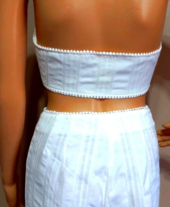 60s/70s White Halter Jacket Wide Leg Pants Set By Country Set - Image 9