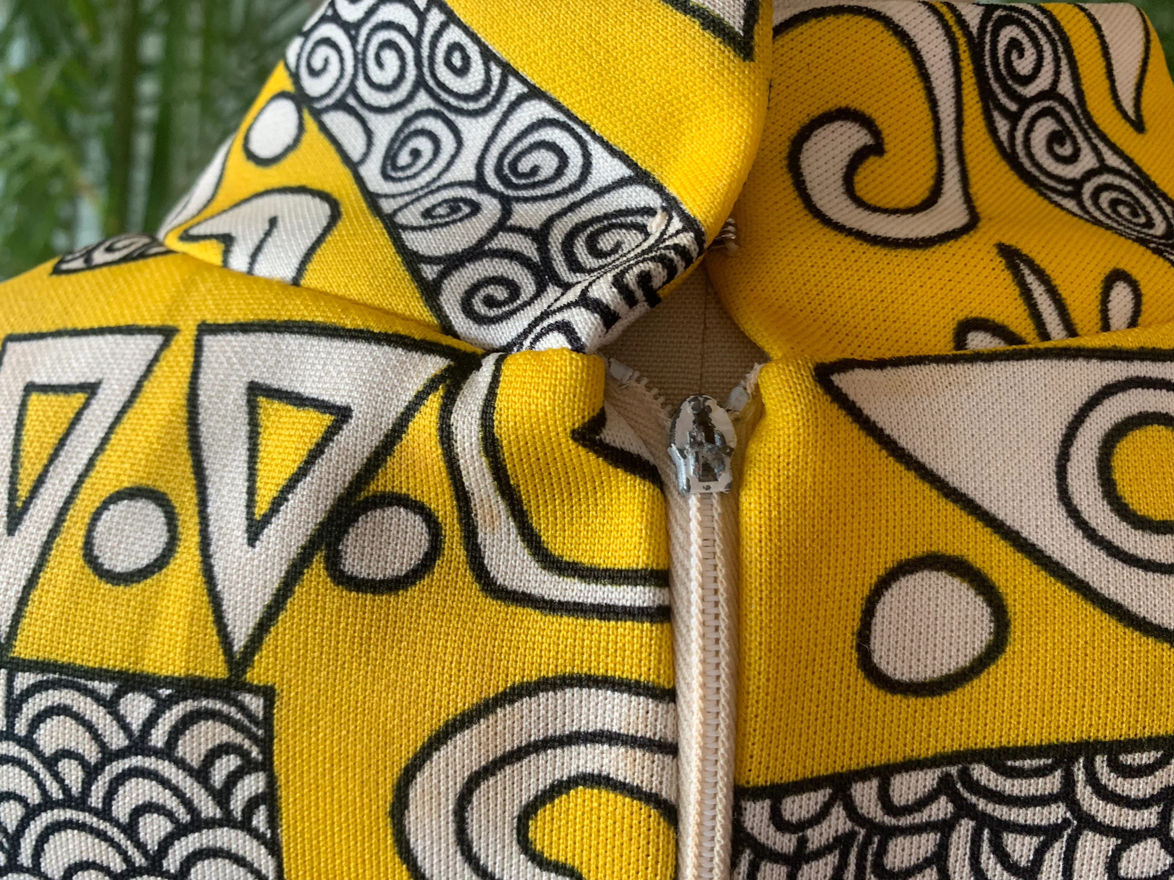 60s/70s Yellow Black White Double Knit Keyhole Neck Dress - Image 10