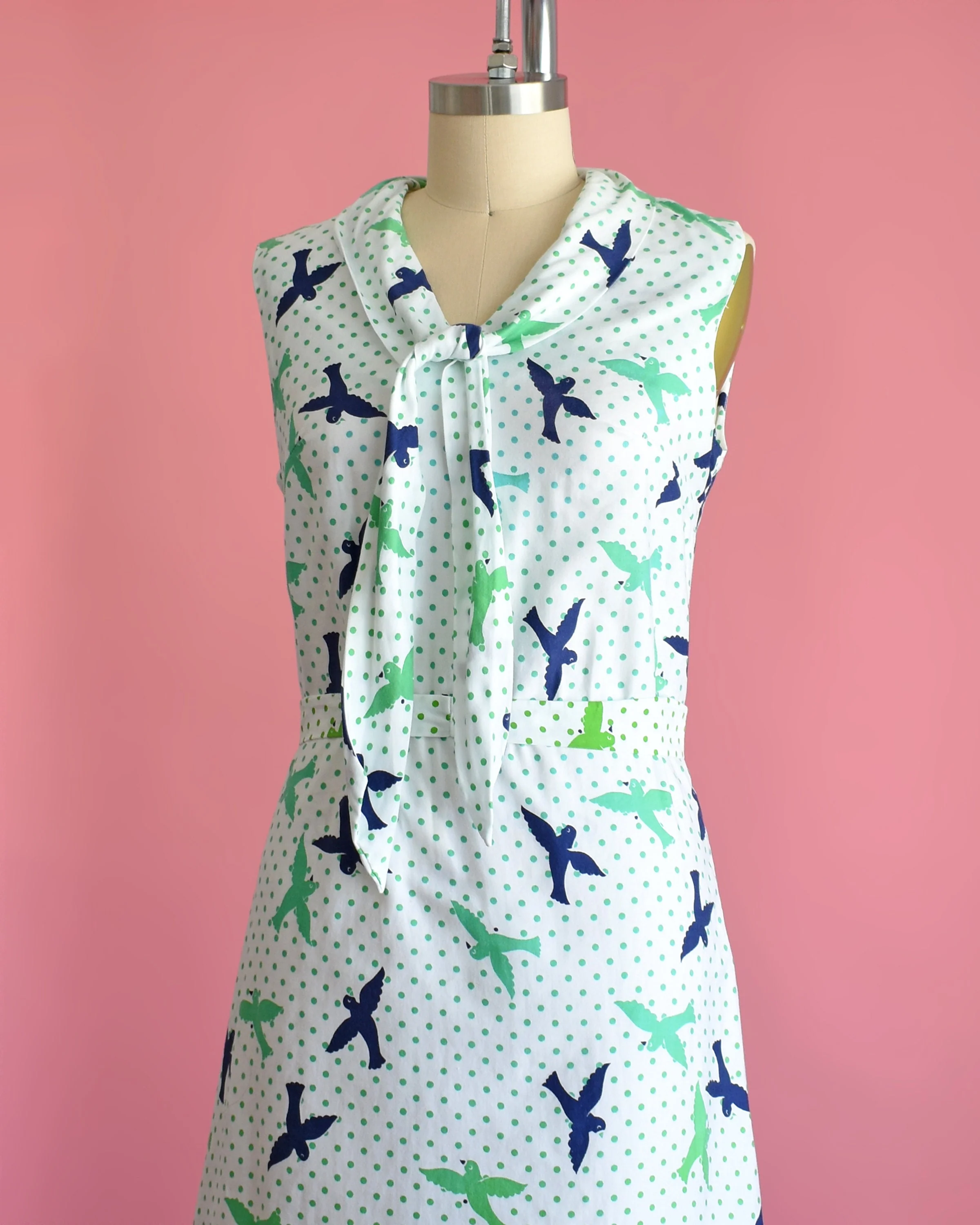 60s Bird Print Dress Vintage 60s Dress, White Blue and Green Polka Dot Novelty Print Dress with Ascot Bow, Medium - Image 7