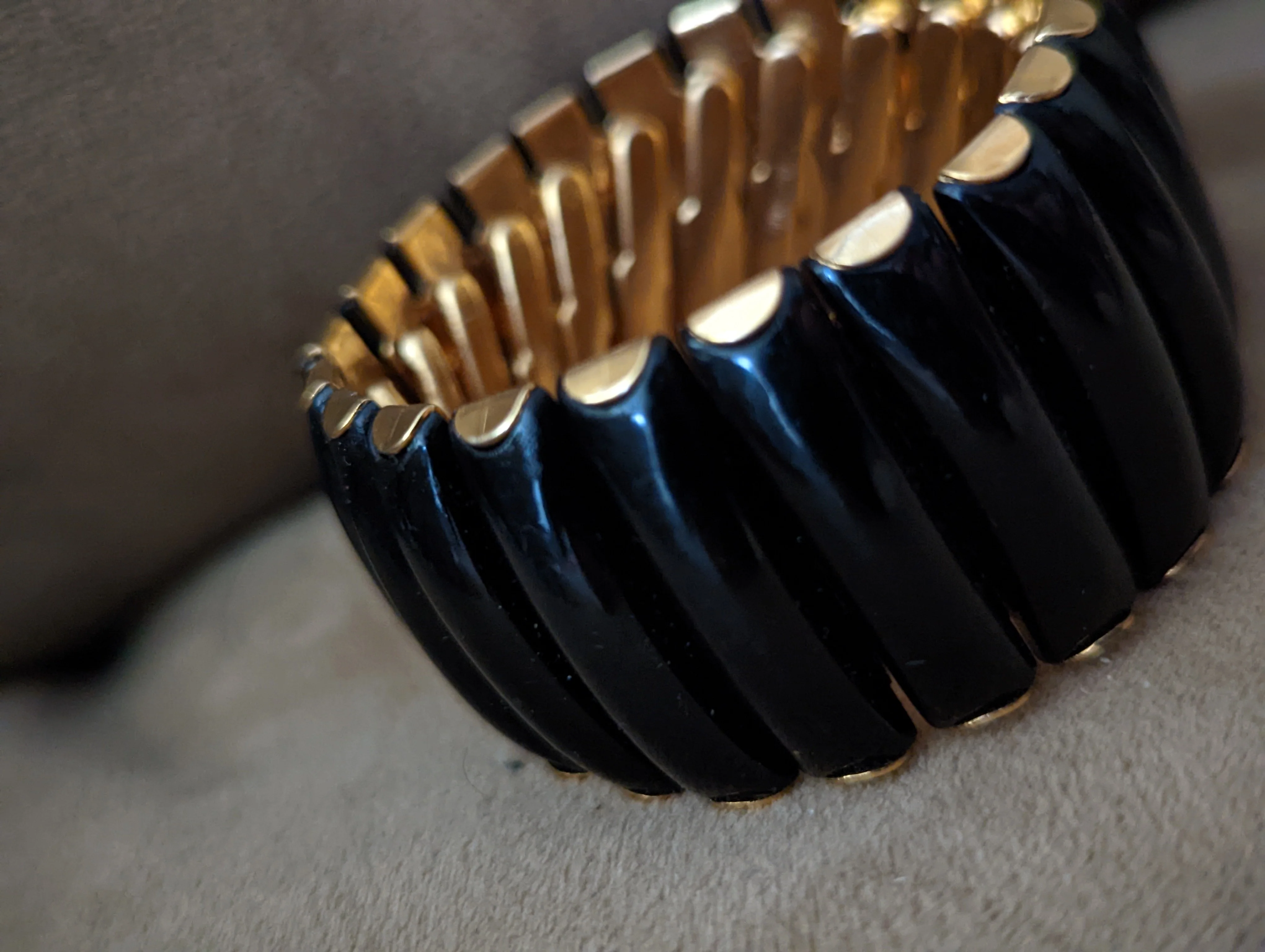 60s Black And Gold Stretch Bracelet - Image 6