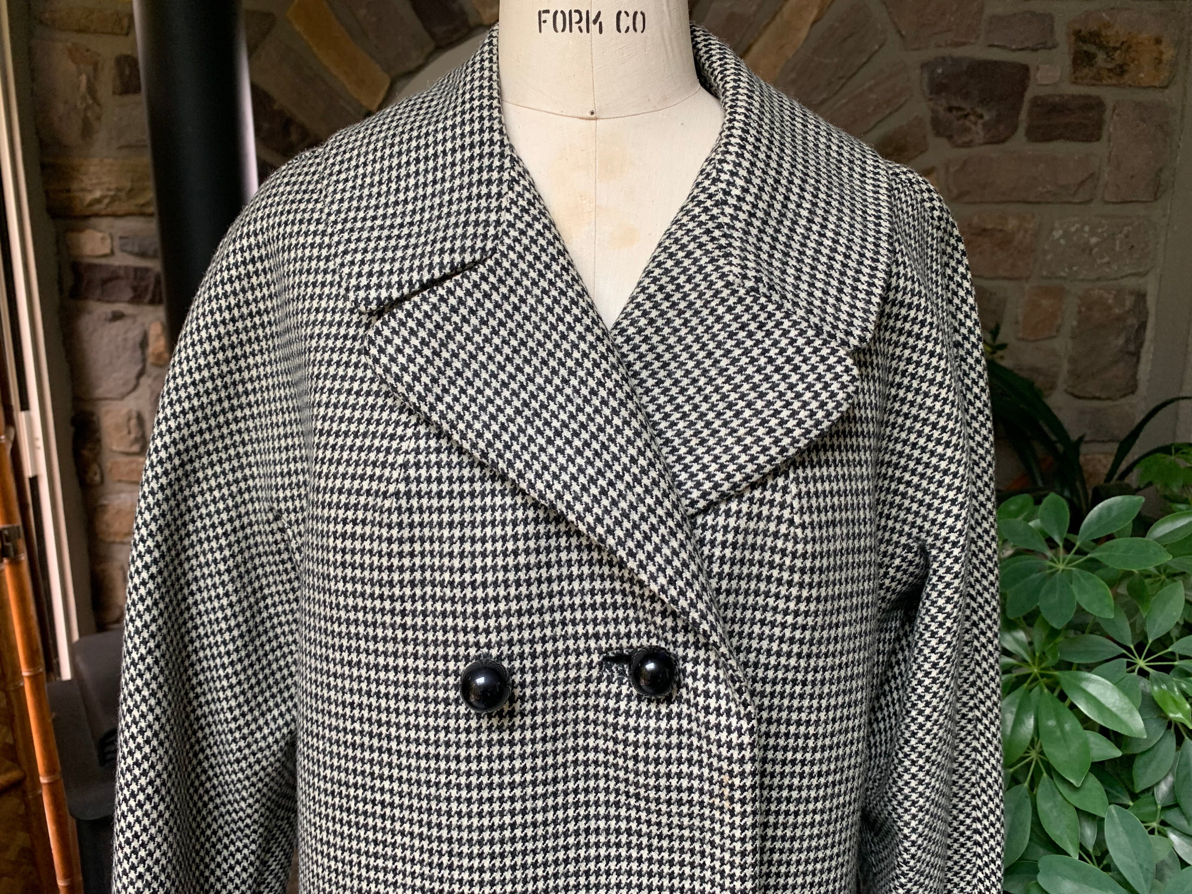 60s Black Ivory Houndstooth Wool Double Breasted Coat By Lord & Taylor - Image 3