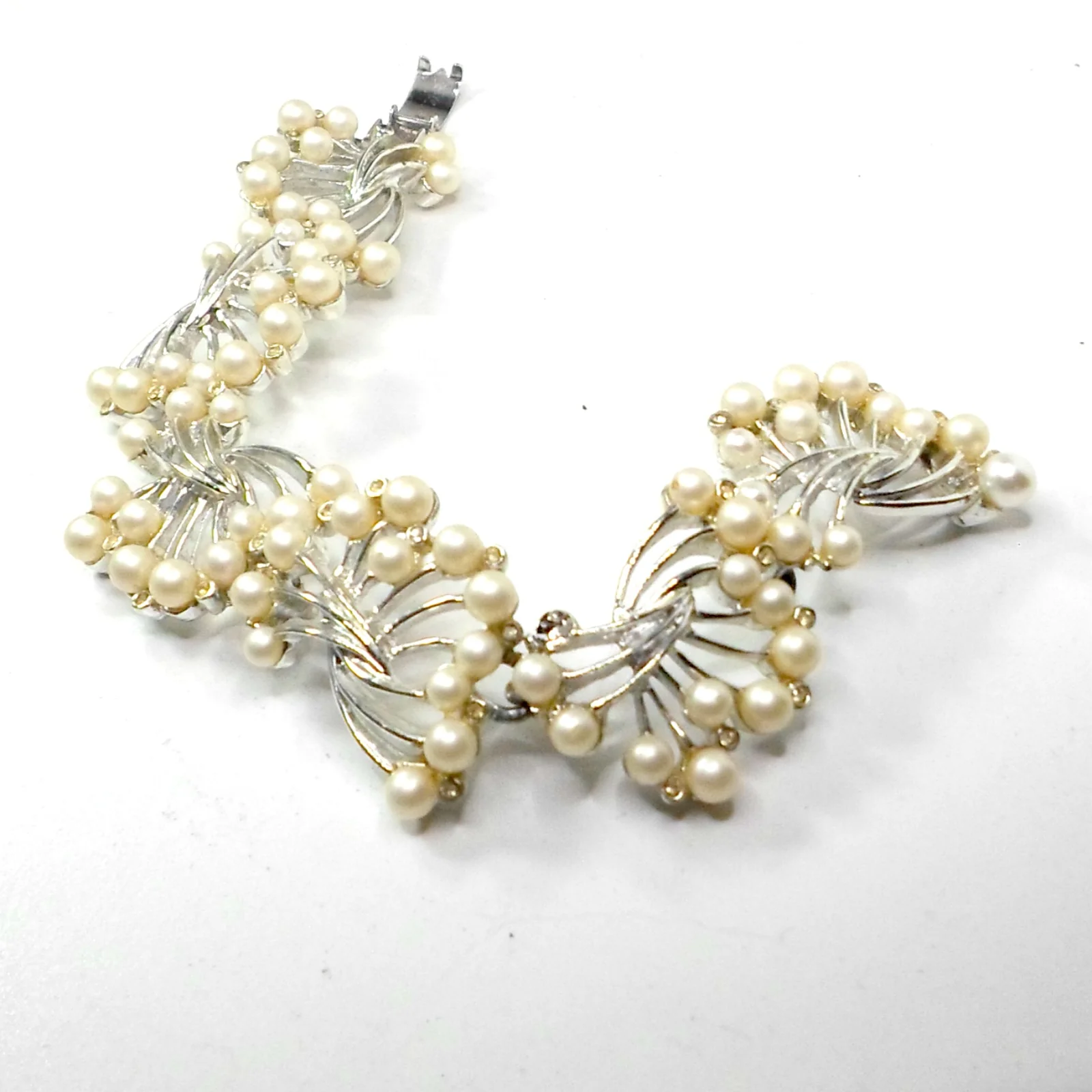 60s Bracelet Silvertone Fan Links Faux Pearls By Tara - Image 3