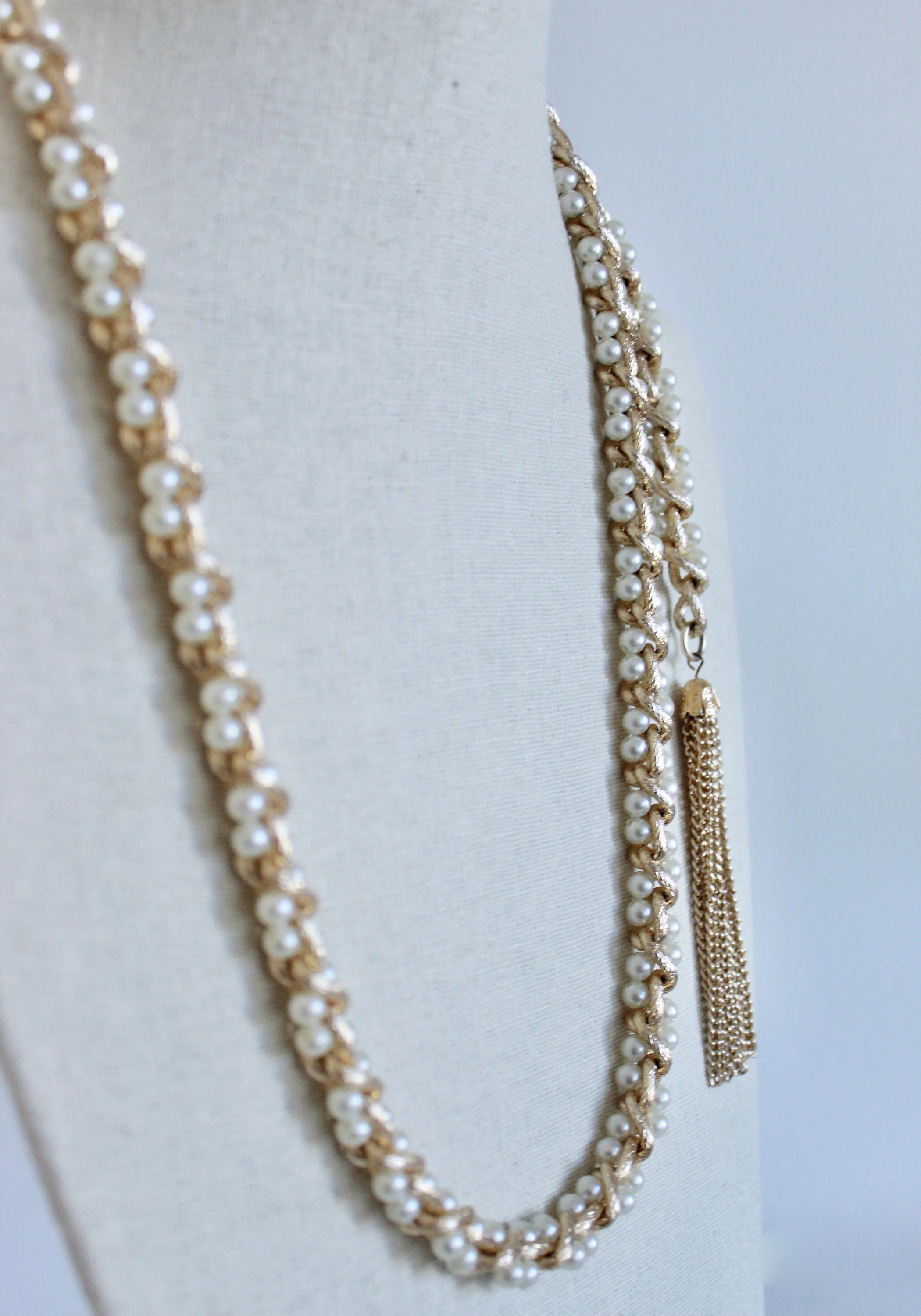 60s Brushed Gold and Faux Pearl Rope Belt - Image 7