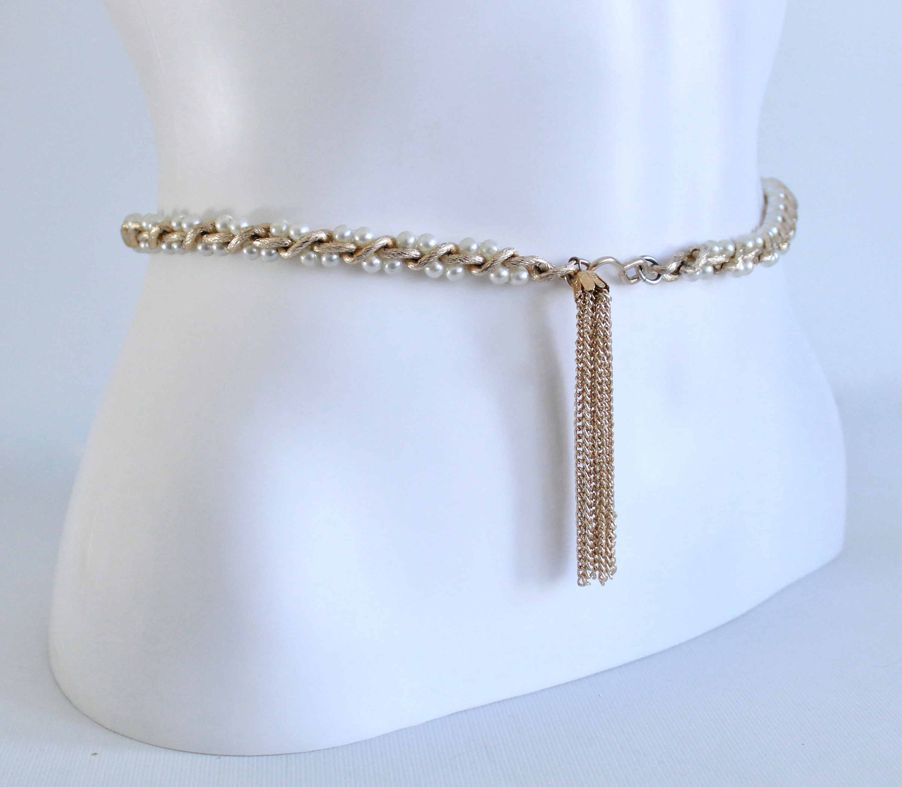 60s Brushed Gold and Faux Pearl Rope Belt - Image 9