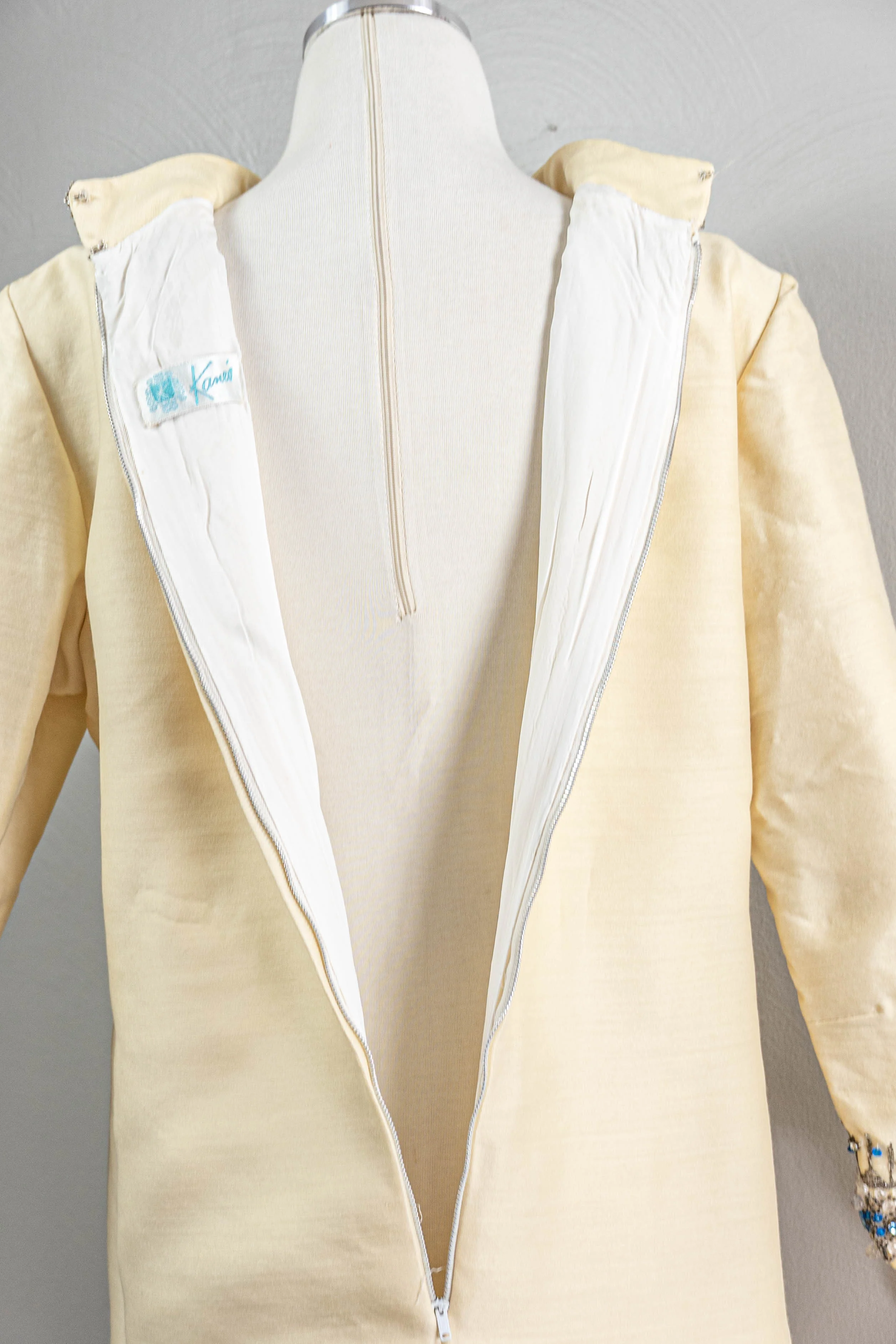 60s Chic Cream Wool Shift Dress Highly Embellished By Kanes - Image 9