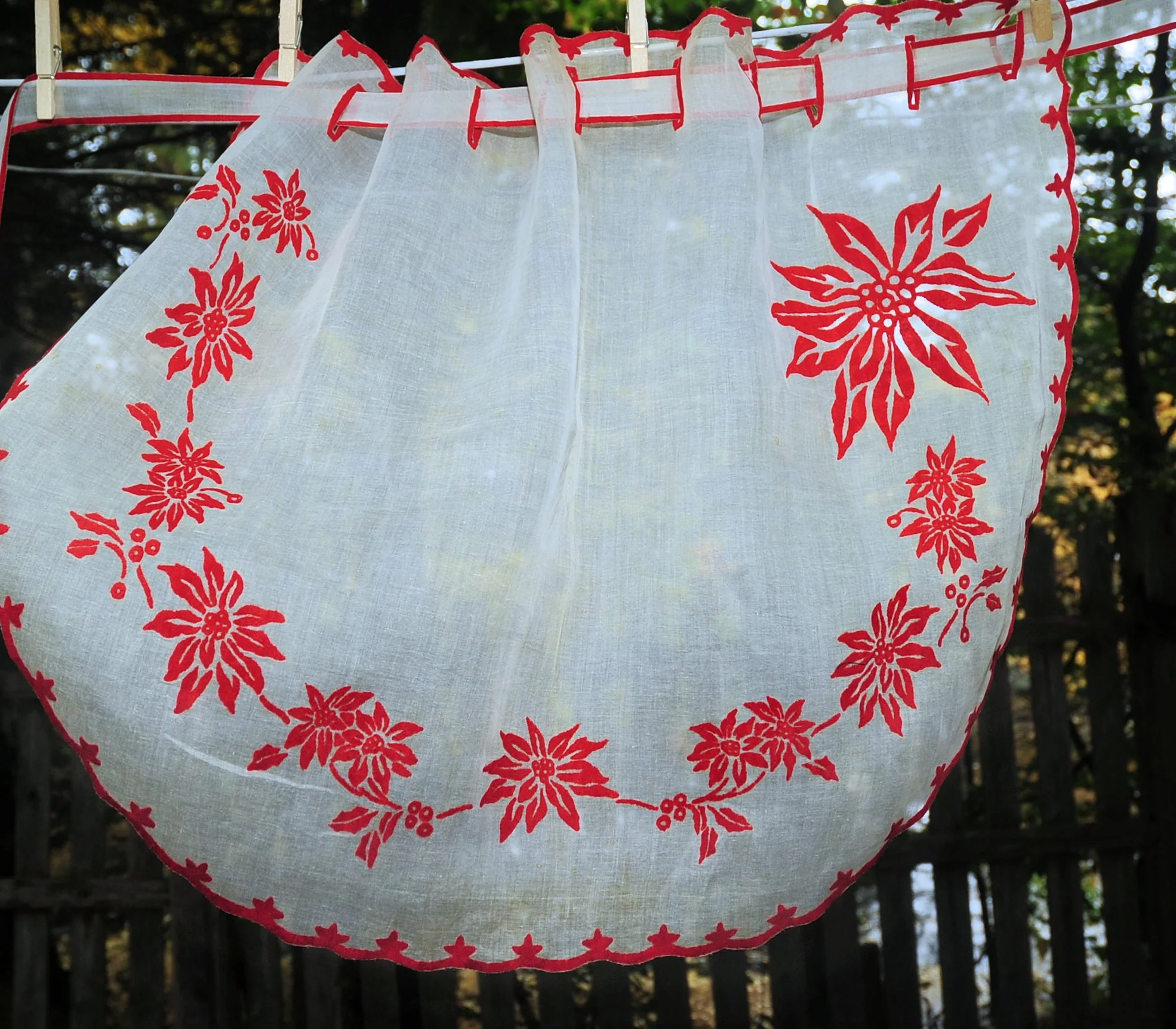 60s Christmas Red Flocked Illusion Apron Shoelacewaist - Image 4