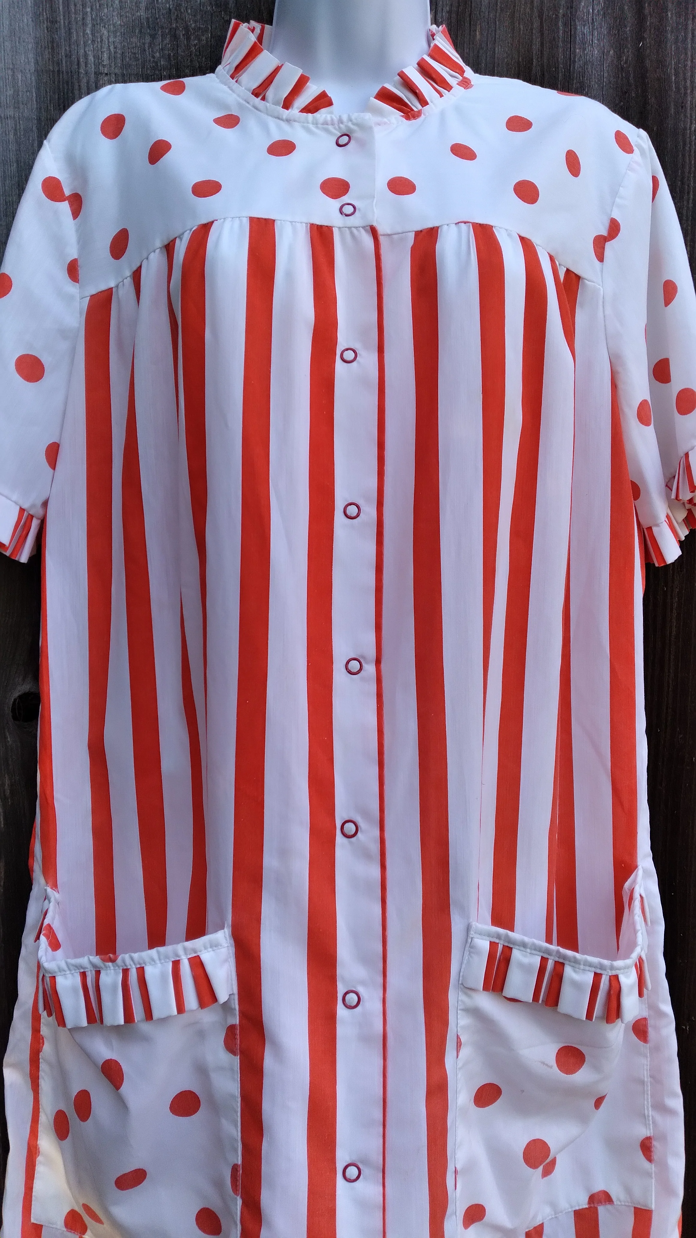 60s Clowncore Polka Dot Striped Ruffled House Coat By Models Coat - Image 5