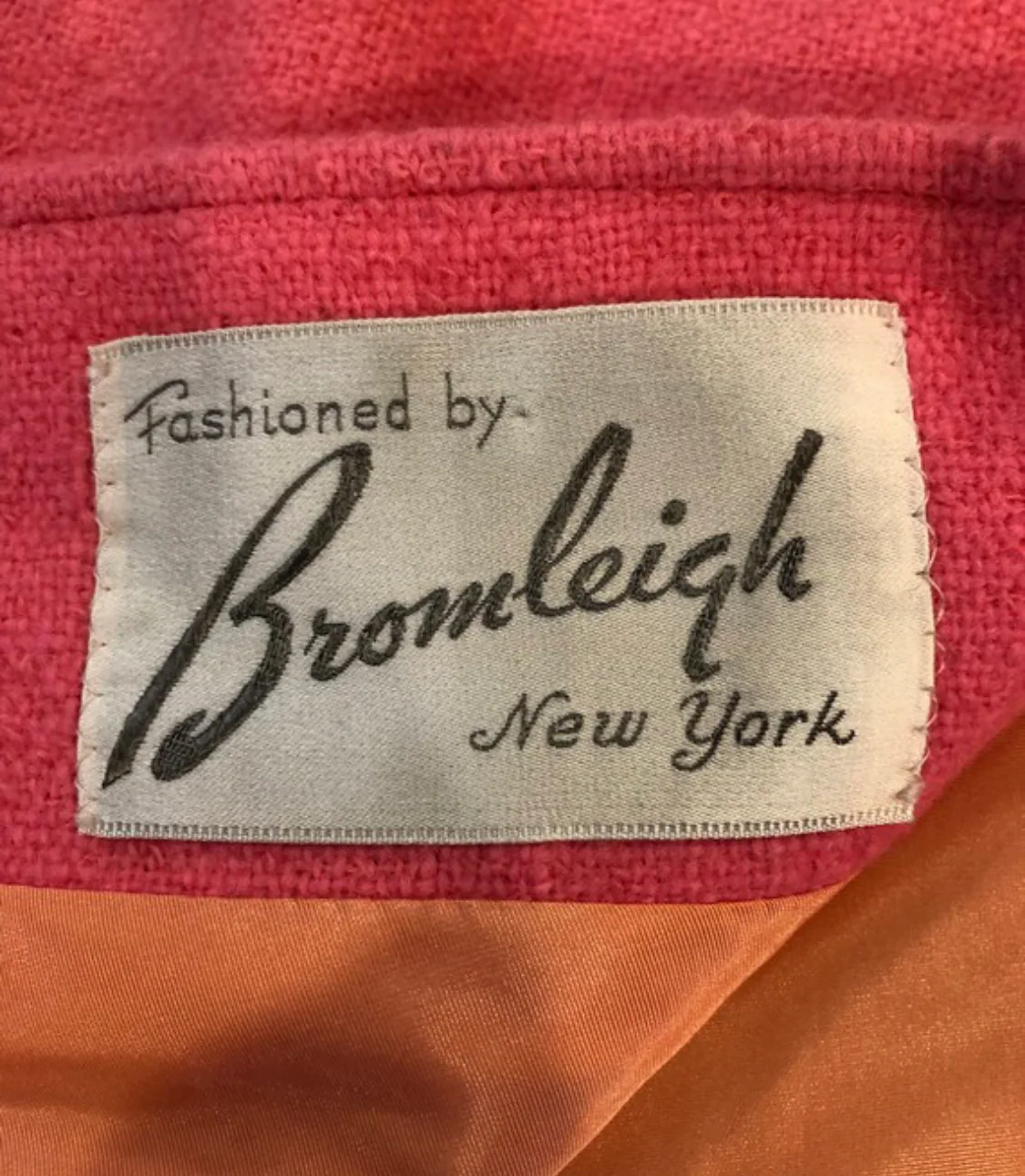 60s Coral Pink Cape Bromleigh New York - Image 8