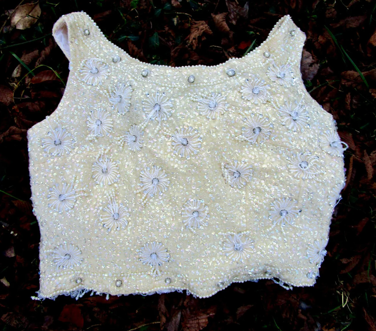 50s/60s Creamy Yellow Bead And Sequin Cocktail Sweater Shell By Hong Kong - Image 7