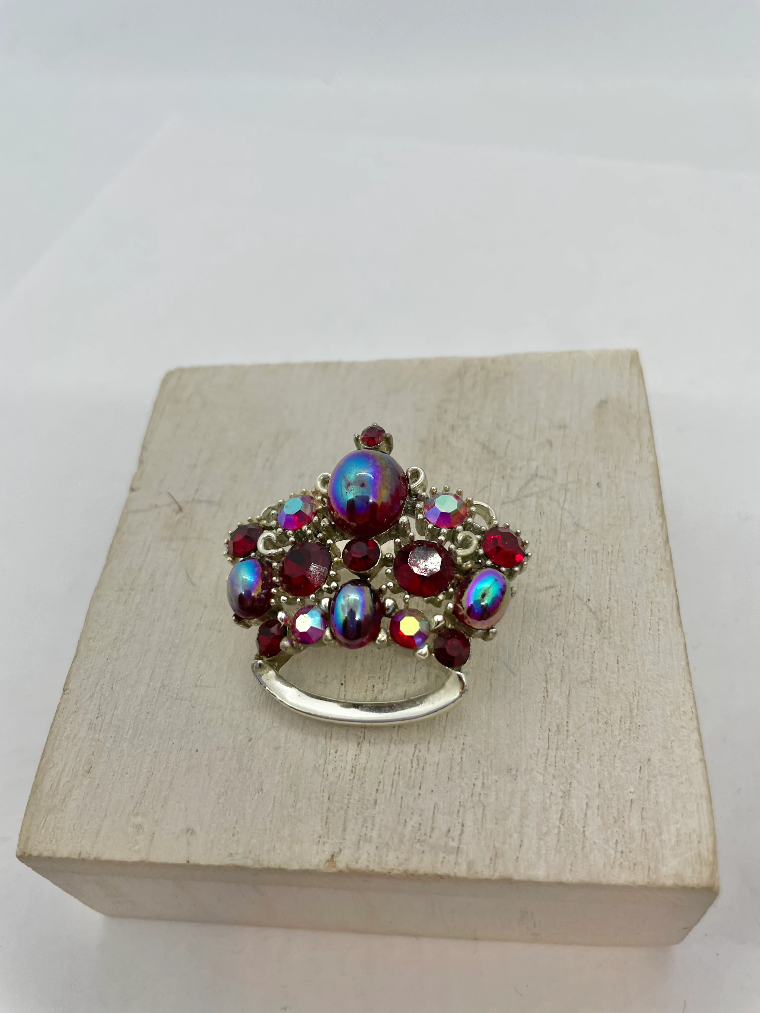 60s Crown Red Rhinestone Brooch Pin Coronation Jewelry By Lisner - Image 9